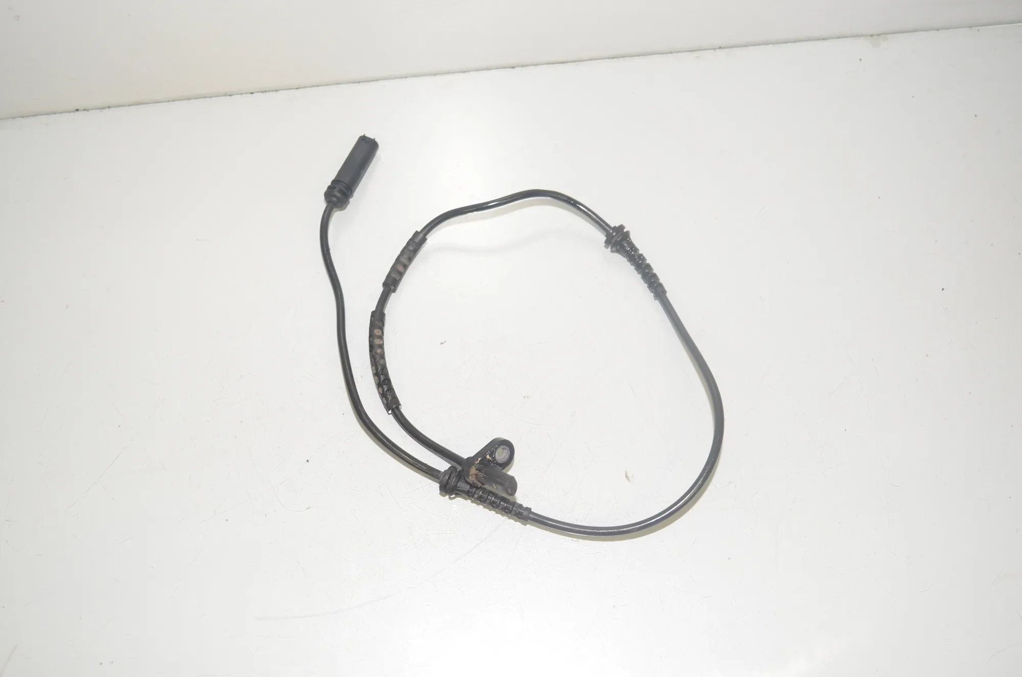 Front Left ABS Sensor – OEM 6784902 · BMW 7 (F01, F02) 740 d xDrive 2011 – 2