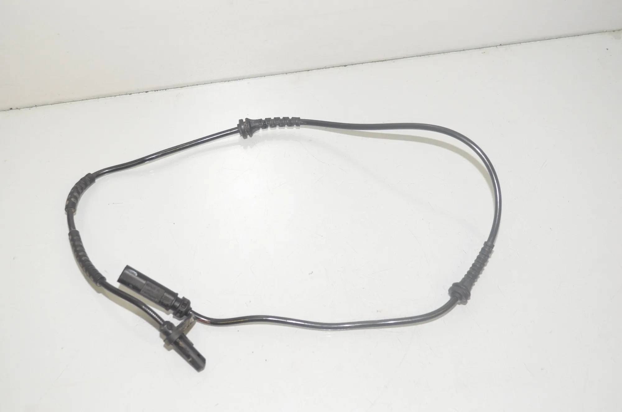 Front Right ABS Sensor – OEM 6784902 · BMW 7 (F01, F02) 740 d xDrive 2011 – 2
