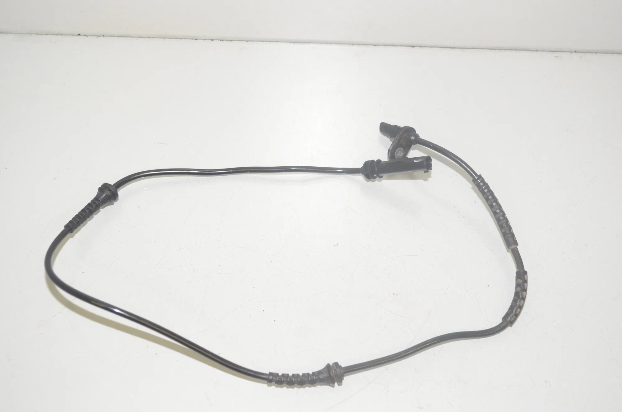 Front Right ABS Sensor – OEM 6784902 · BMW 7 (F01, F02) 740 d xDrive 2011 – 3