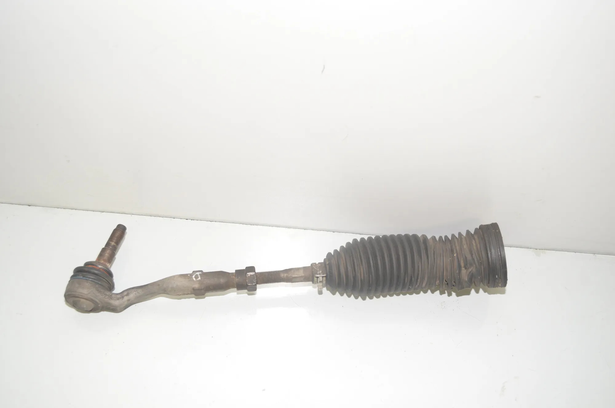 Right Side Steering Tie Rod – OEM 6784719 · BMW 7 (F01, F02) 740 d xDrive 2011 – 3