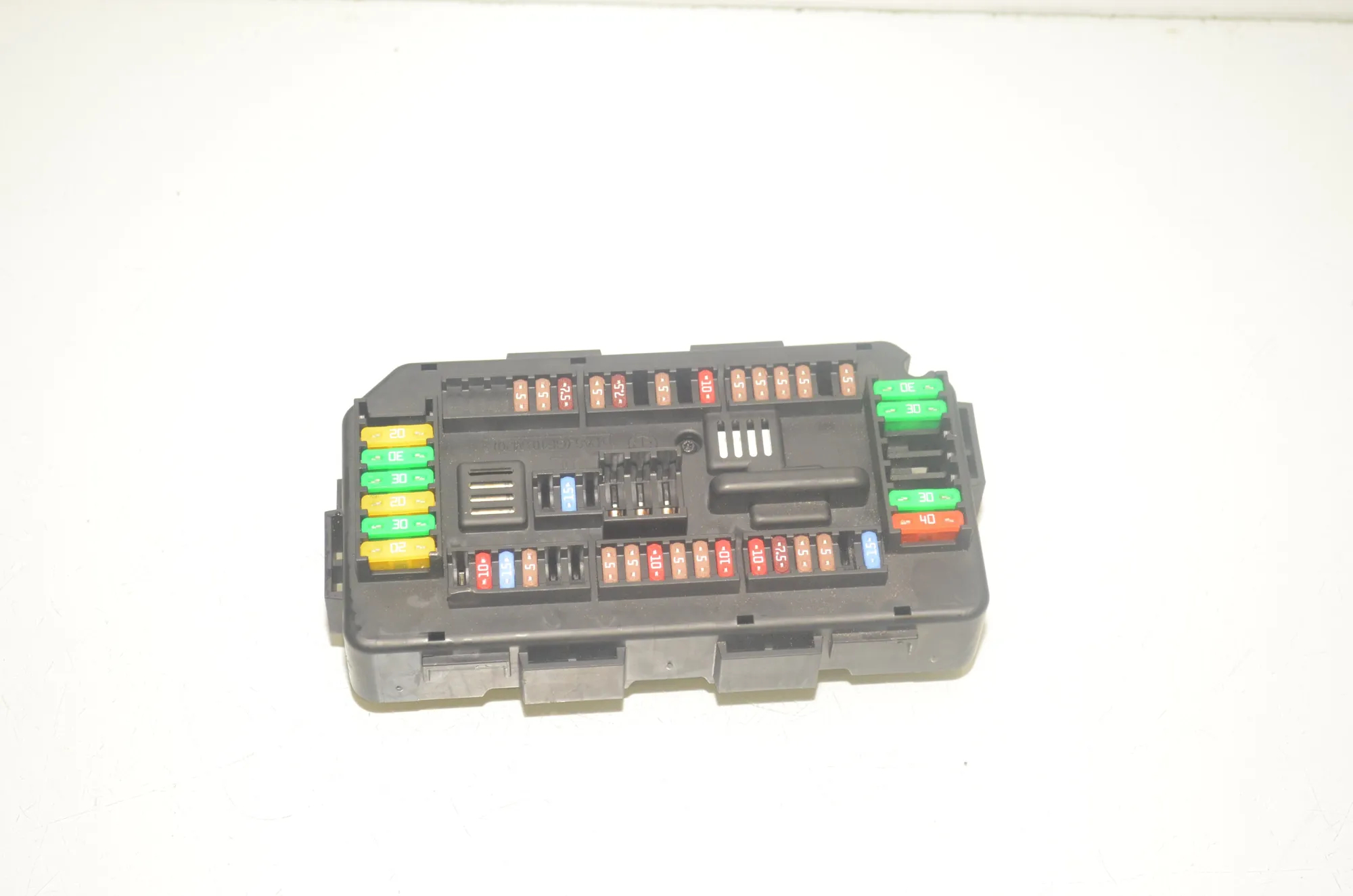 Fuse Box – OEM 9389068 · BMW 4 Coupe (F32, F82) 428 i xDrive 2016 – 2