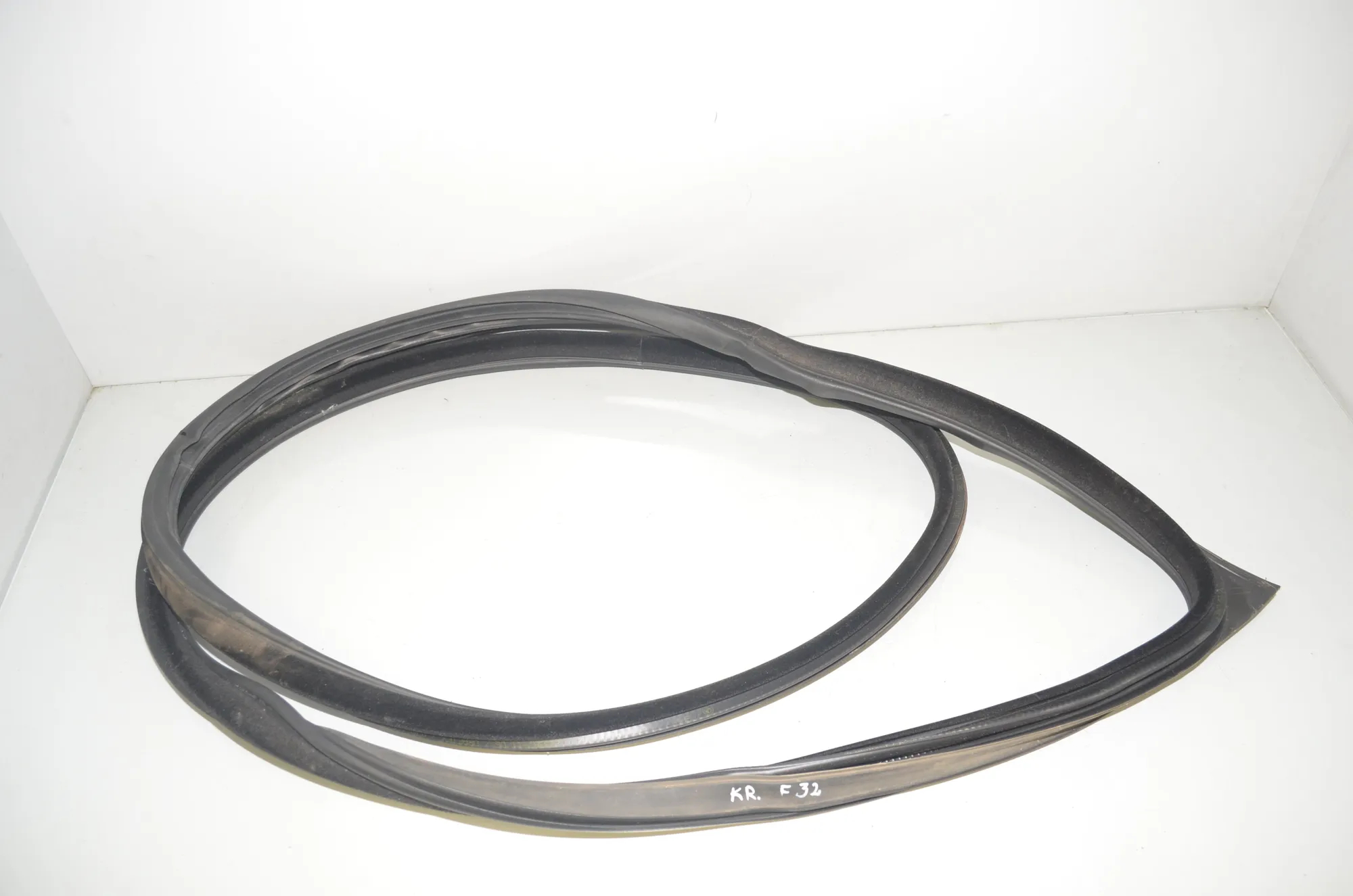 Front Left Door Seal Rubber – OEM 7279741 · BMW 4 Coupe (F32, F82) 428 i xDrive 2016