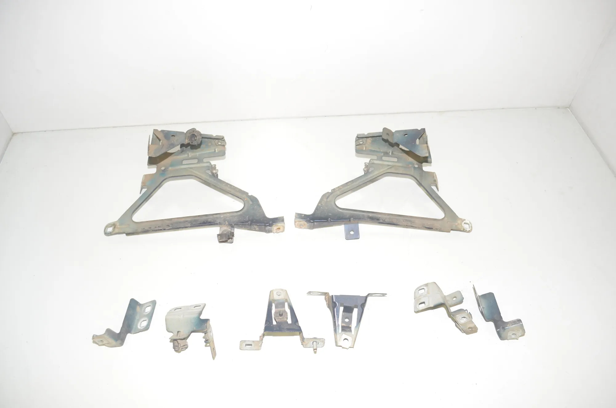 Bracket – OEM 7184180 · BMW 7 (F01, F02) 740 d xDrive 2011 – 2