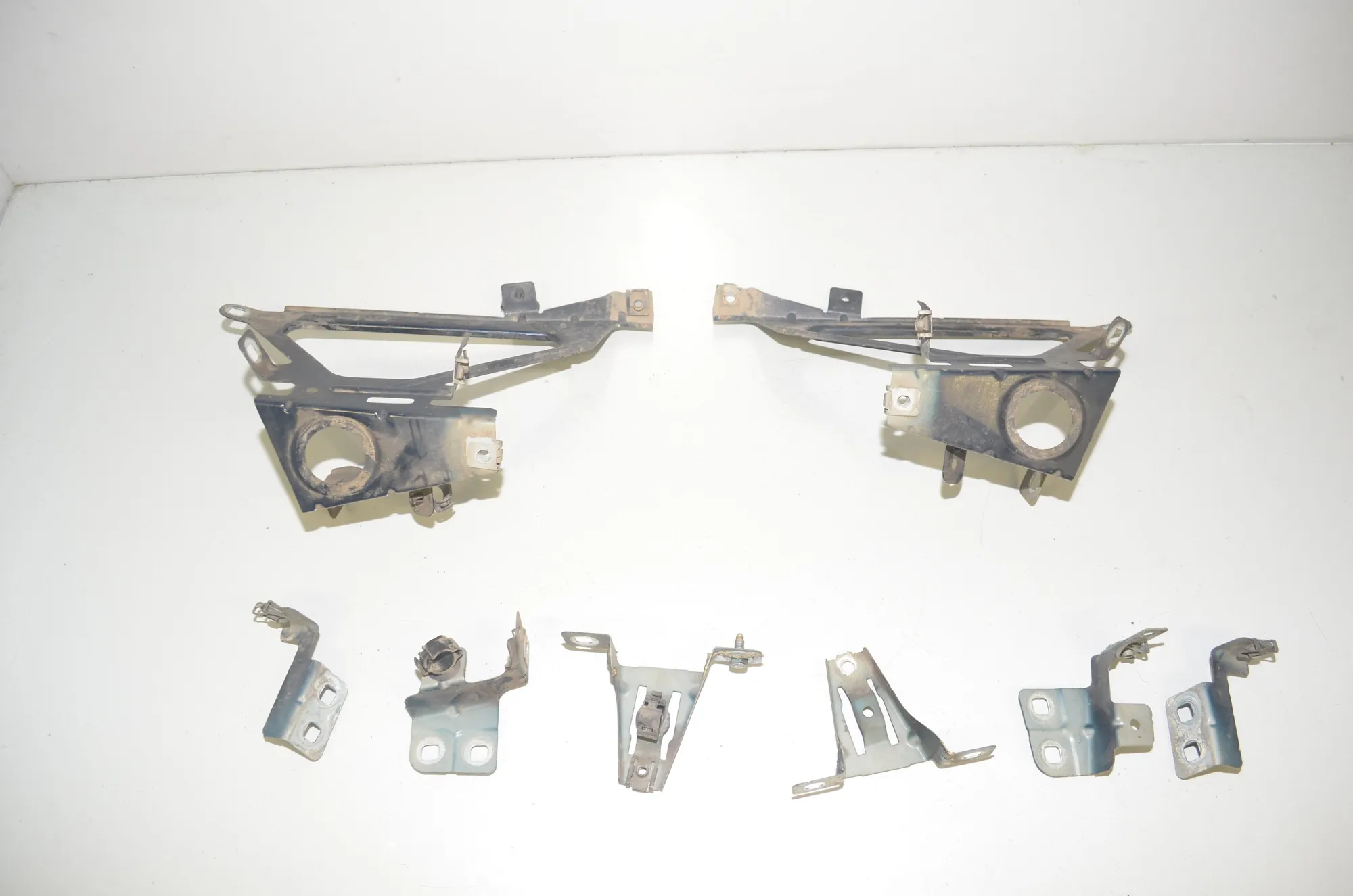 Bracket – OEM 7184180 · BMW 7 (F01, F02) 740 d xDrive 2011