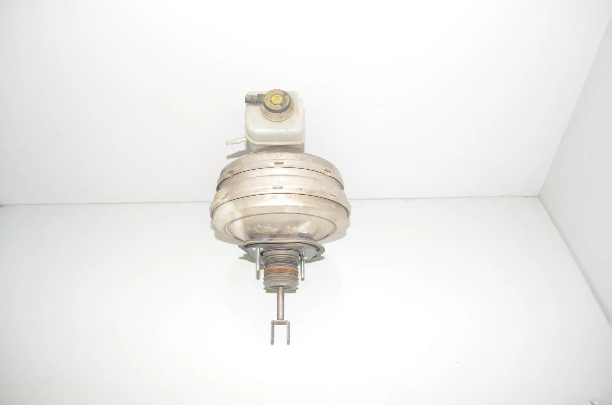 Brake Servo Booster – OEM 7866850 · BMW 7 (F01, F02) 740 d xDrive 2011 – 3