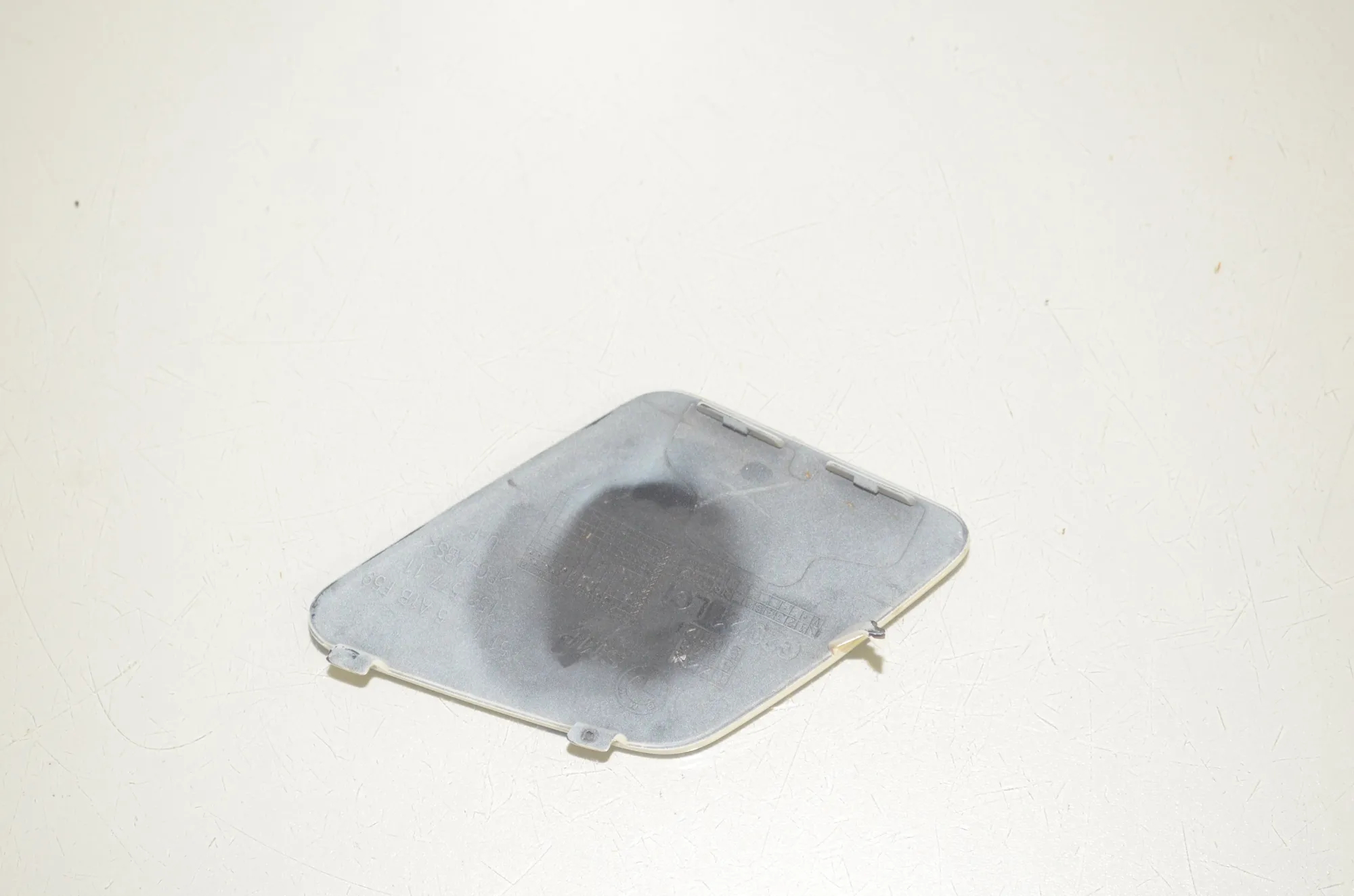 Front Bumper Tow Eye Cover – OEM 5A1BF59 · BMW 3 (G20, G28) BMW 3 (G20, G28) 3 (G20) 316 d 2022 – 4