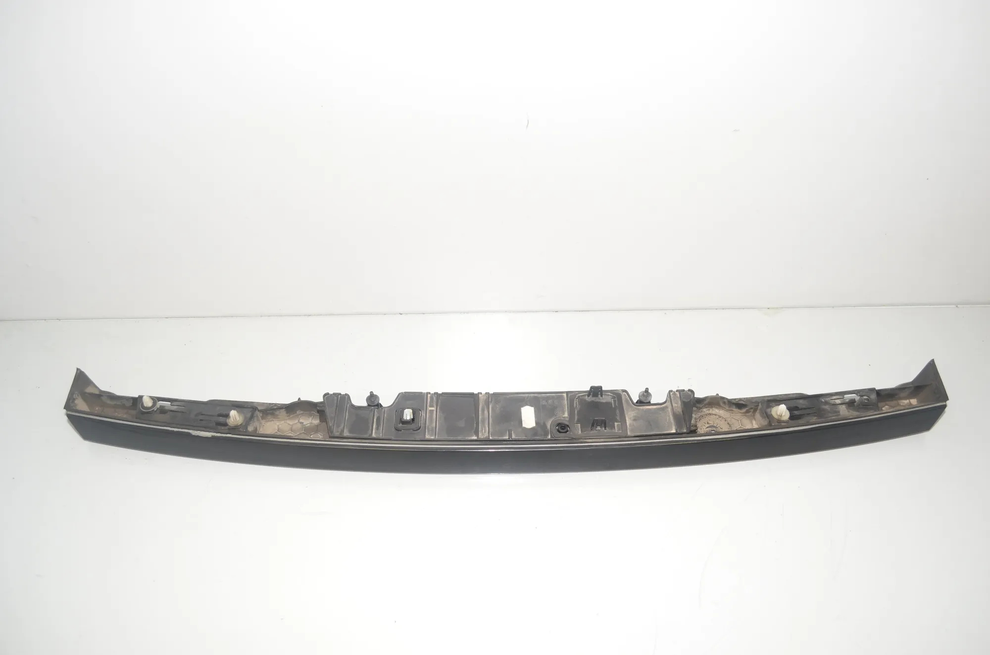 License Plate Lights – OEM 7194176 · BMW 7 (F01, F02) 740 d xDrive 2011 – 3