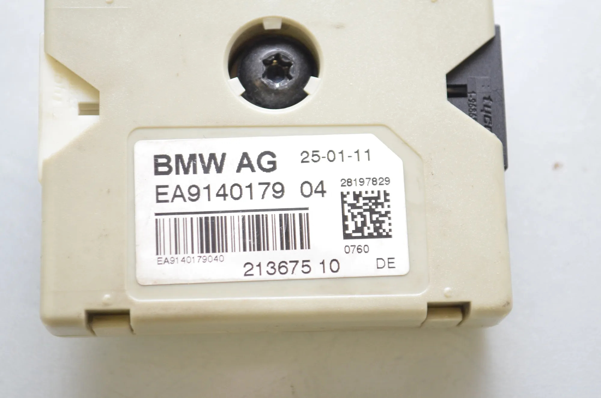 Antenna – OEM 9140179 · BMW 7 (F01, F02) 740 d xDrive 2011 – 4