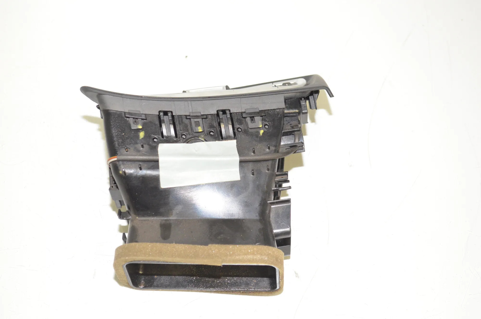 Dashboard Air Vents – OEM 9112149 · BMW 7 (F01, F02) 740 d xDrive 2011 – 2