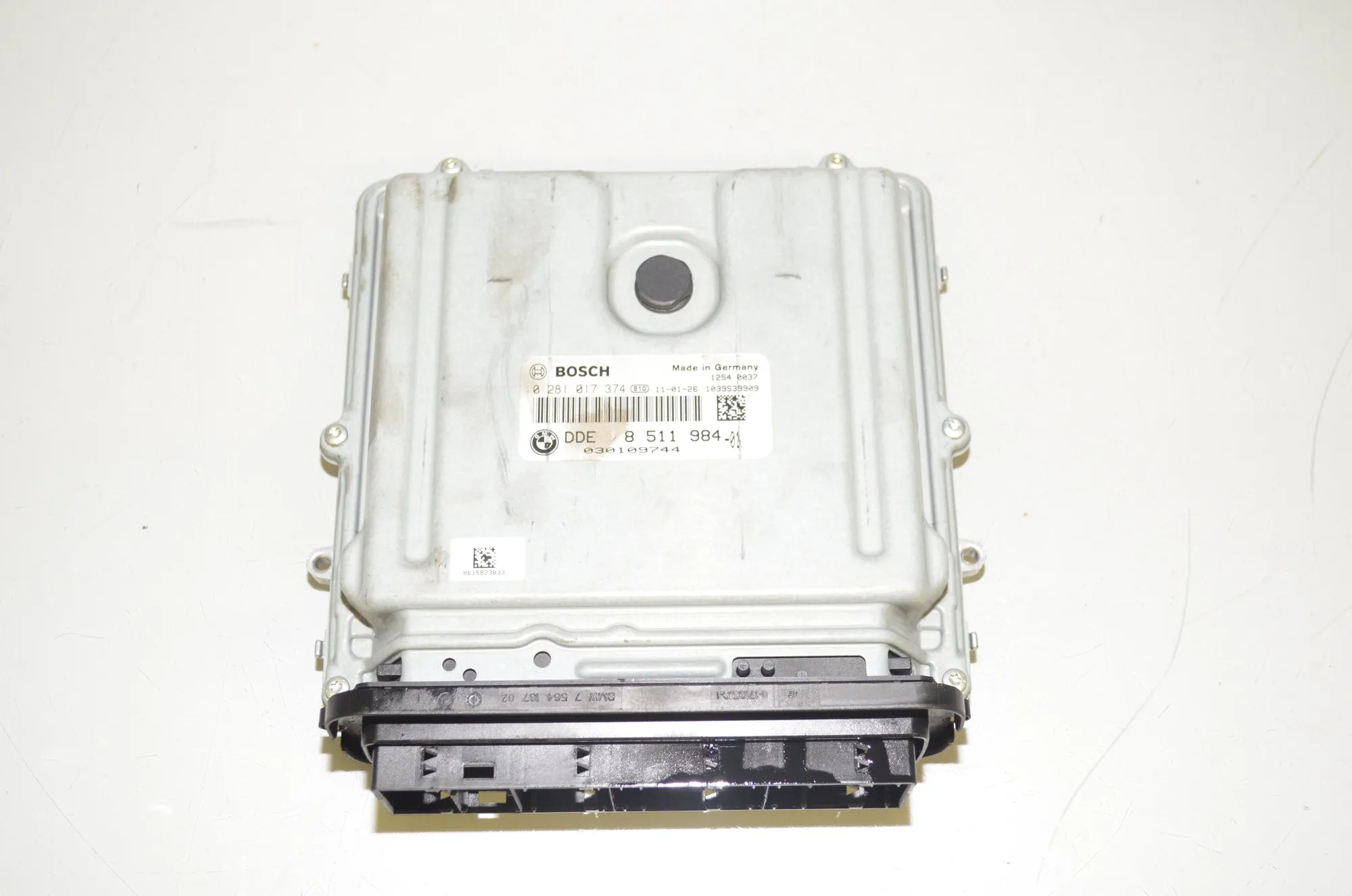 Engine Ignition ECU Set – OEM 8511984 · BMW 7 (F01, F02) 740 d xDrive 2011 – 4