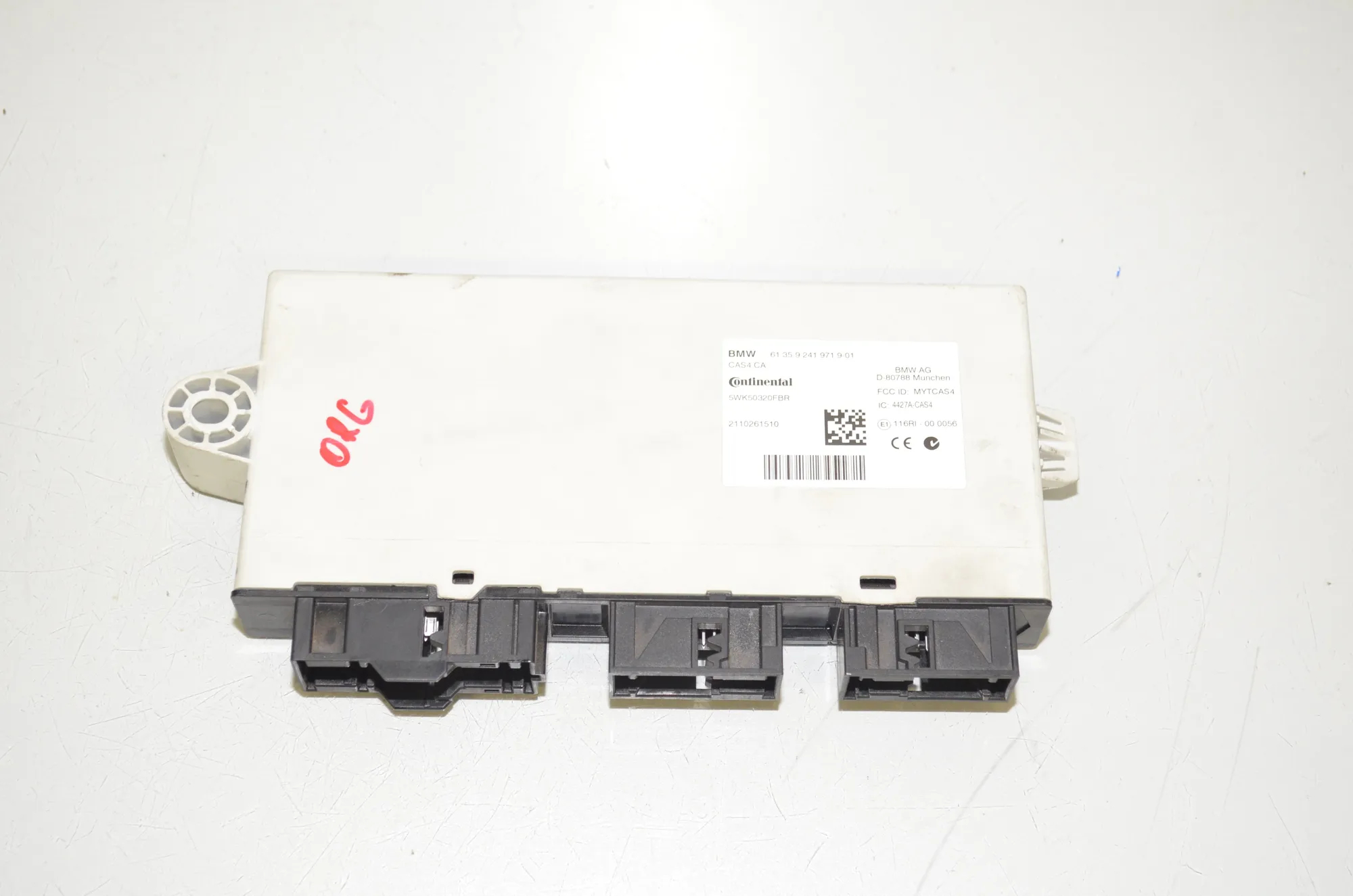 Engine Ignition ECU Set – OEM 8511984 · BMW 7 (F01, F02) 740 d xDrive 2011 – 8