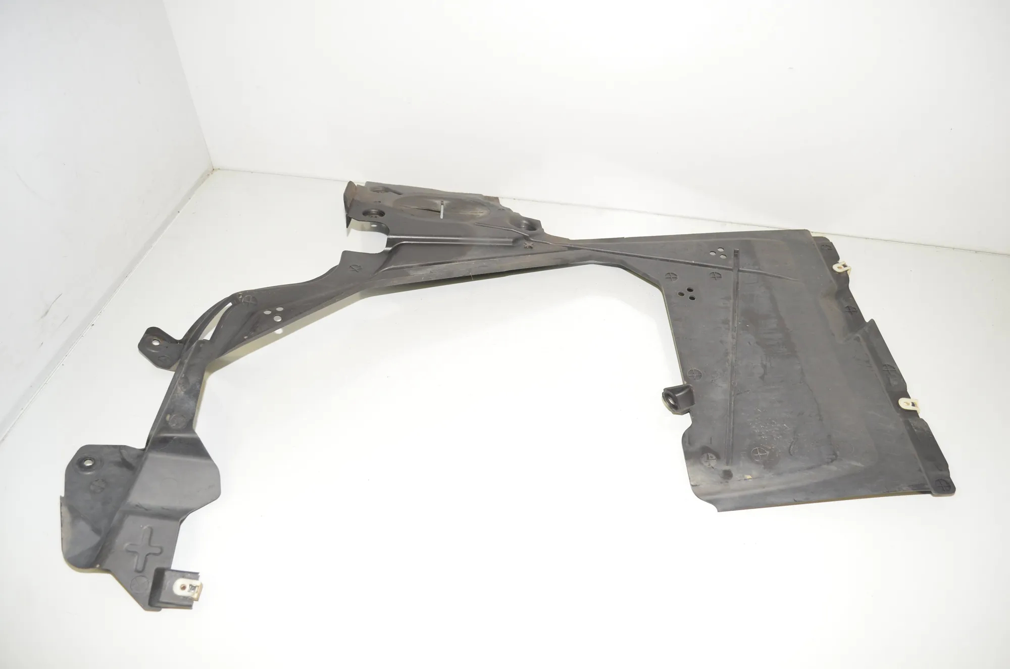 Rear Right Underbody Cover – OEM 7290808 · BMW 2 Gran Tourer (F46) 220 d xDrive 2018 – 2