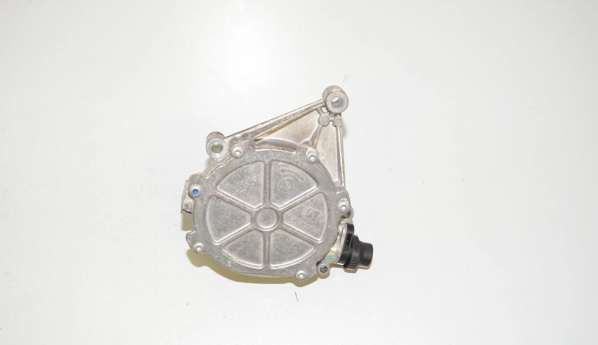 Vacuum Pump – OEM 7001010 · BMW 4 Coupe (F32, F82) 428 i xDrive 2016 – 3