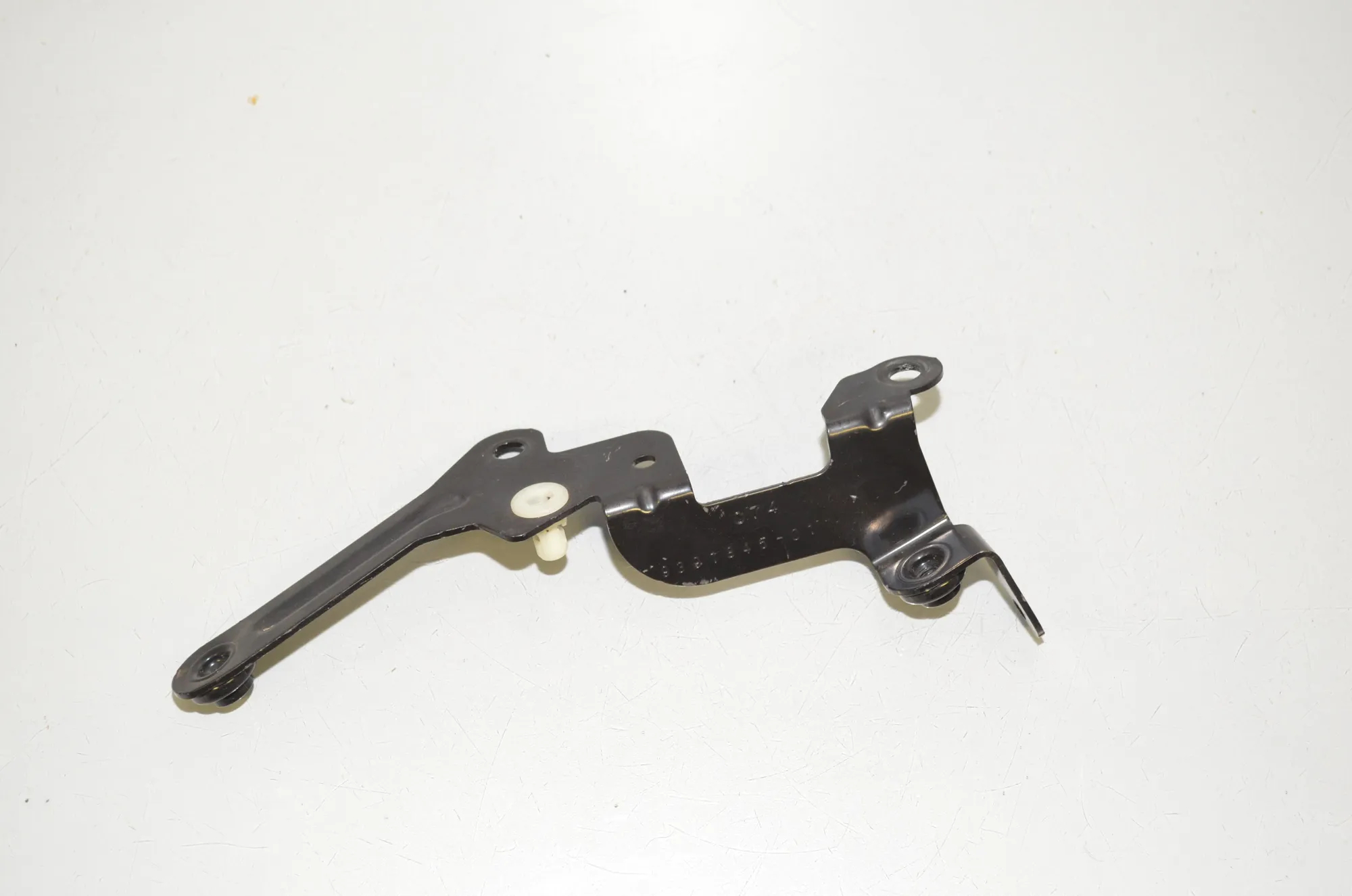 Bracket – OEM 9391845 · BMW 5 (G30) BMW 5 (G30) 520 d xDrive 2018 – 4