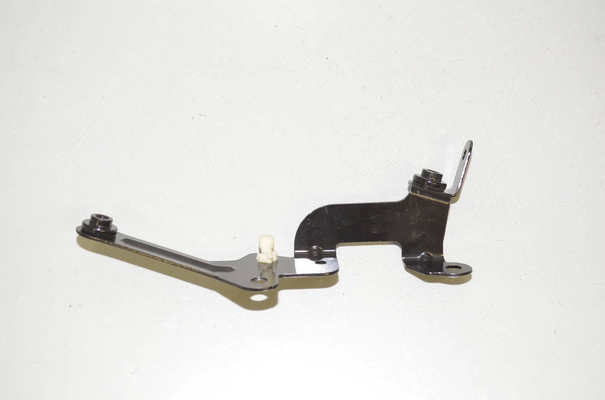 Bracket – OEM 9391845 · BMW 5 (G30) BMW 5 (G30) 520 d xDrive 2018