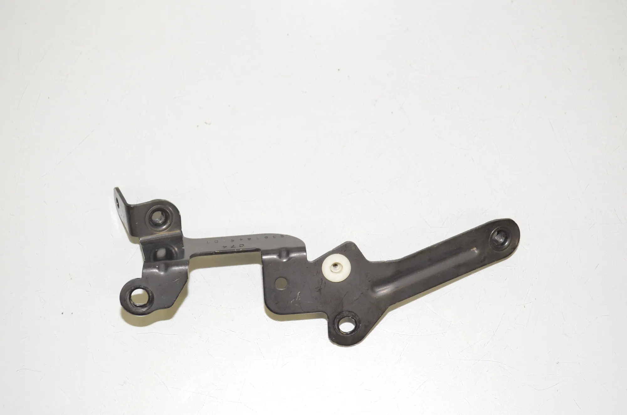 Bracket – OEM 9391845 · BMW 5 (G30) BMW 5 (G30) 520 d xDrive 2018 – 3