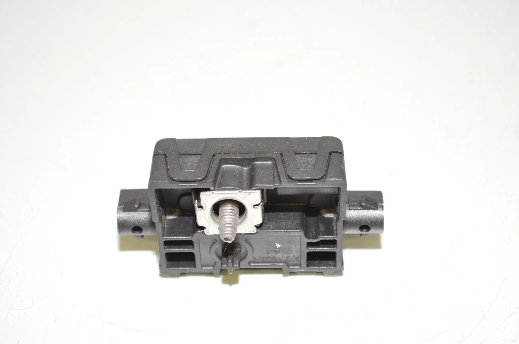 Antenna Amplifier – OEM 9389560 · BMW X3 (G01, F97) BMW X3 (G01, F97) xDrive 30d 2019 – 3