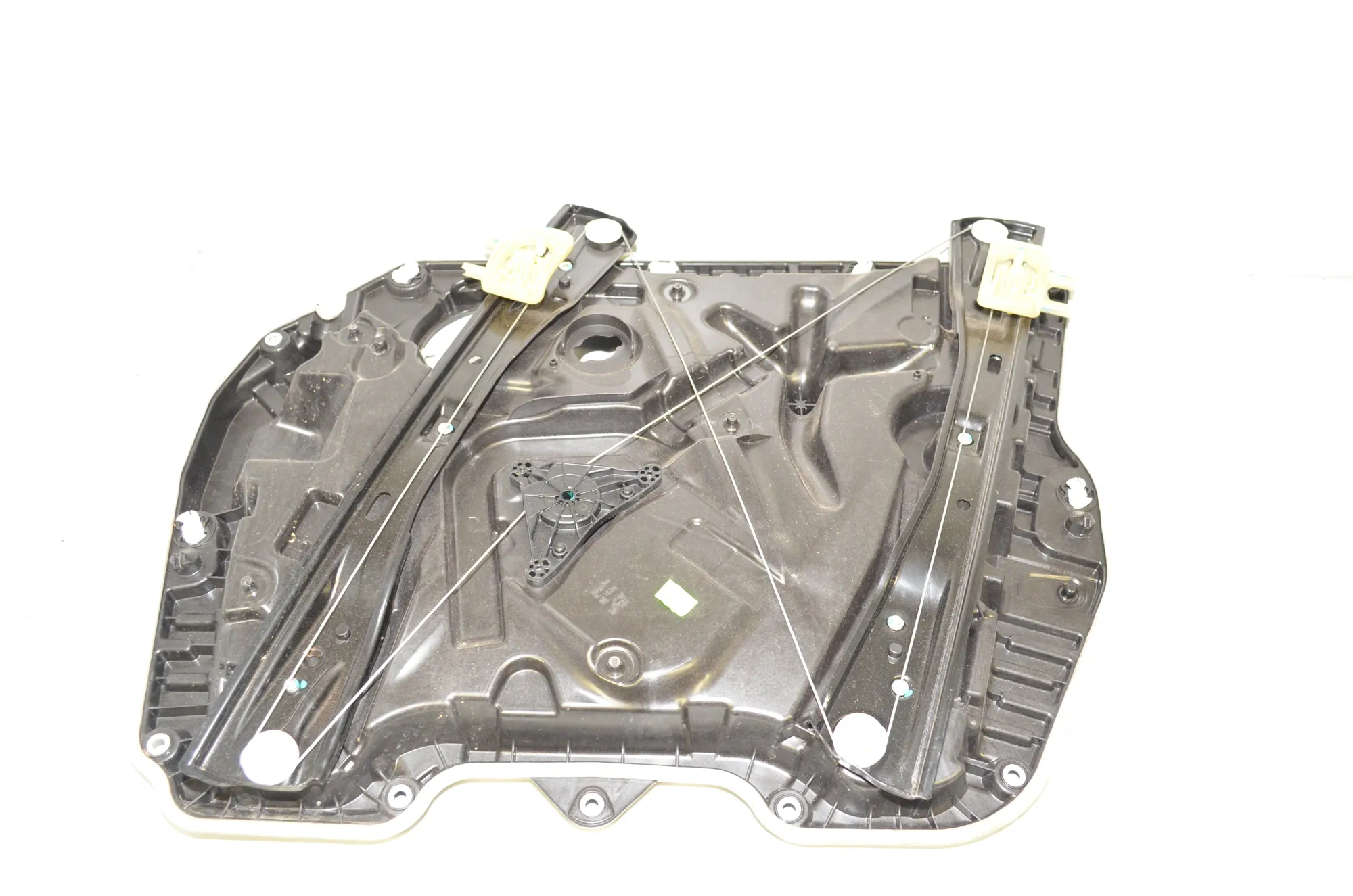Front Left Door Window Regulator – OEM 7393457 · BMW X3 (G01, F97) BMW X3 (G01, F97) sDrive 20 d 2019 – 3