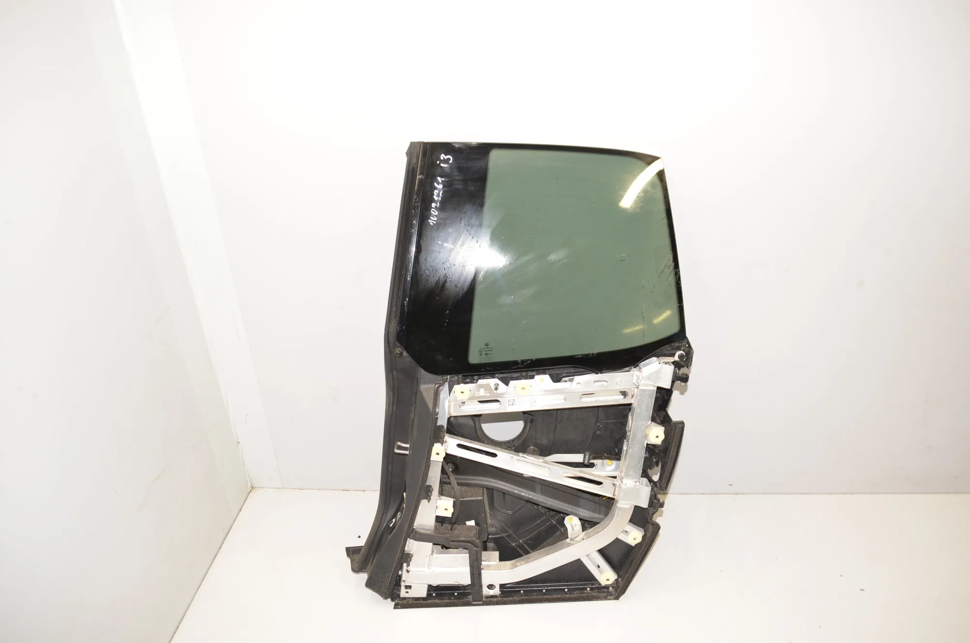 Rear Left Door – OEM 000 · BMW i3 (I01) s Electric 2022