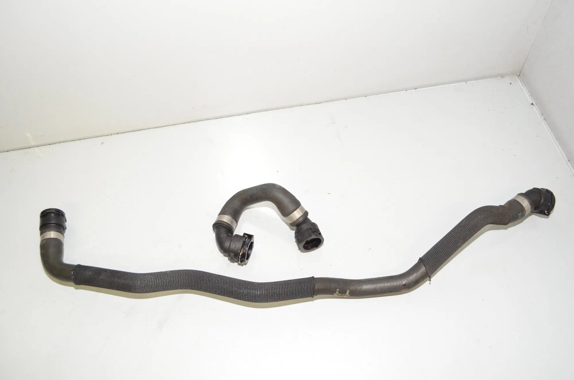 Coolant Hose Pipe – OEM 7800107 · BMW 5 Touring (F11) 525 d 2011