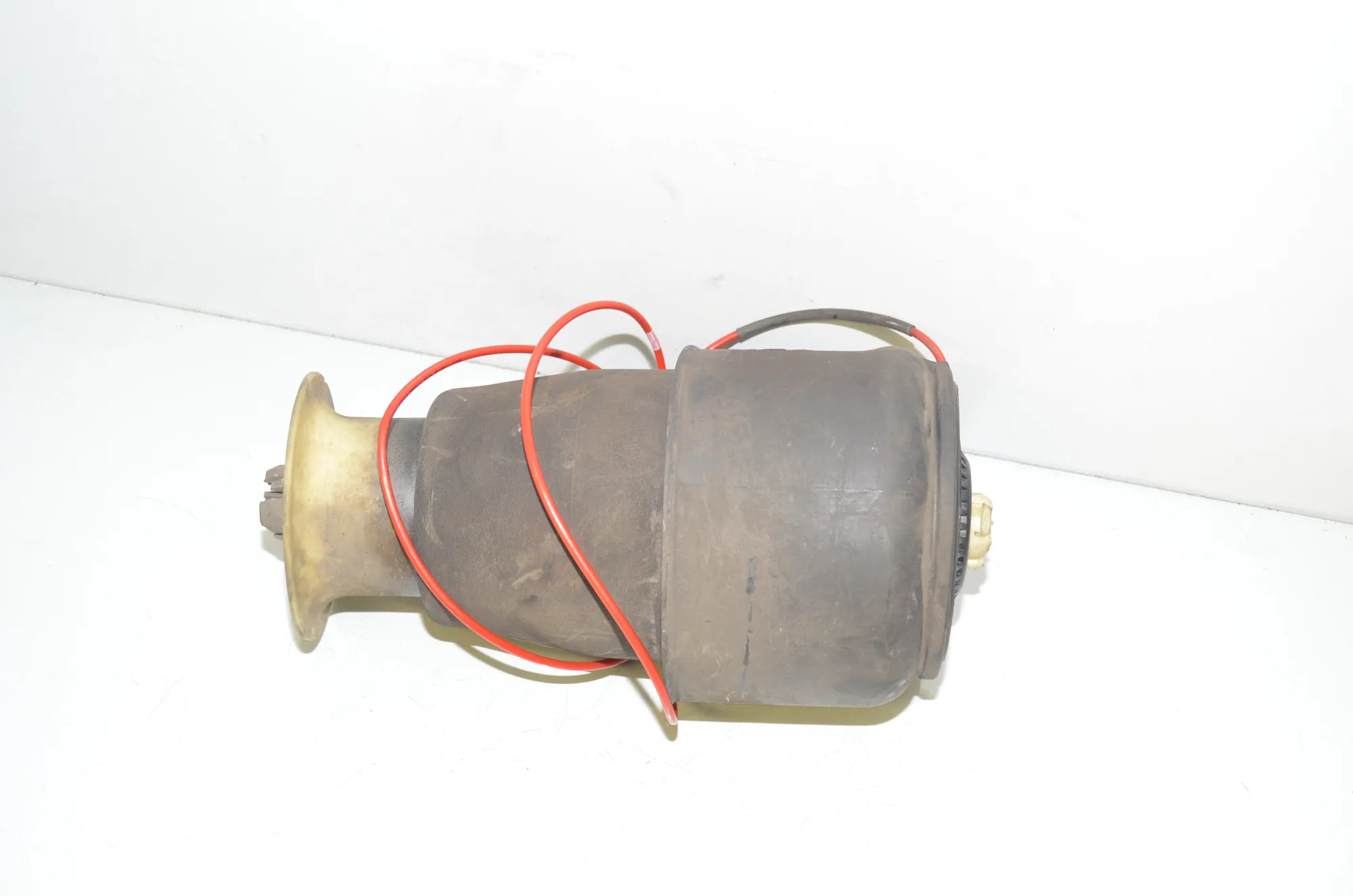 Rear Left Air Suspension Spring Bag – OEM 6784381 · BMW 5 Touring (F11) 530 d 2012 – 4