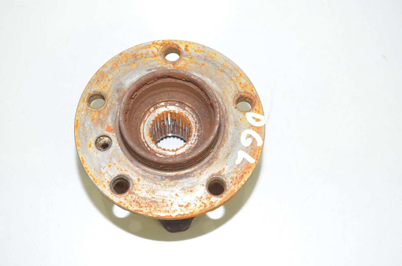 Rear Right Wheel Bearing – OEM 6867811 · BMW X6 (F16, F86) xDrive 30 d 2016