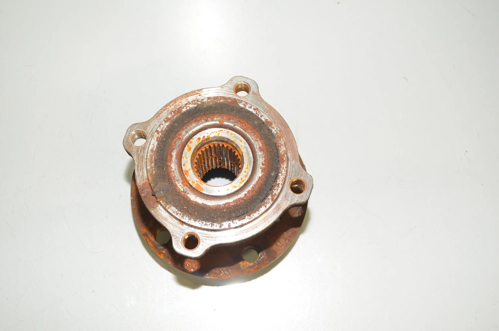 Rear Right Wheel Bearing – OEM 6867811 · BMW X6 (F16, F86) xDrive 30 d 2016 – 3