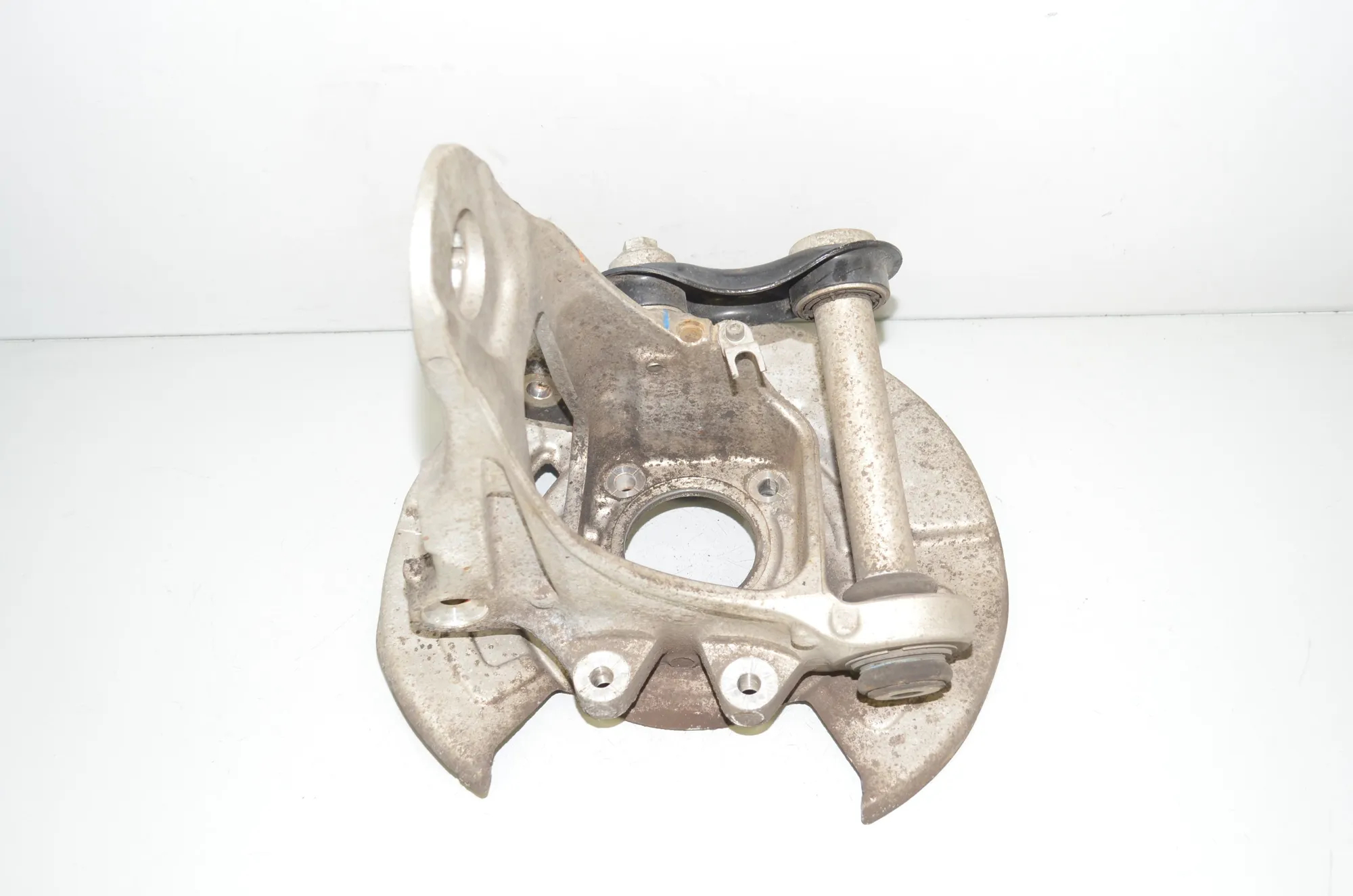 Rear Left Wheel Hub Spindle – OEM 6879101 · BMW X6 (F16, F86) xDrive 30 d 2016 – 3