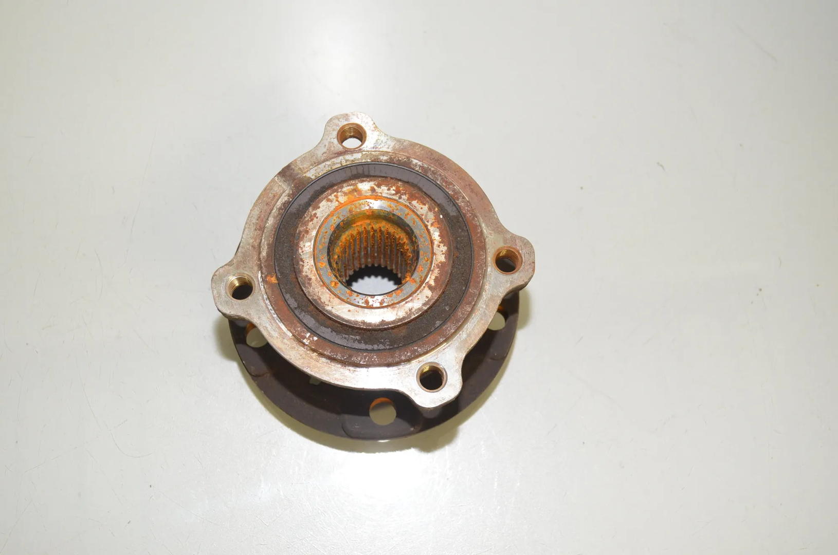 Front Left Wheel Bearing – OEM 6882263 · BMW X6 (F16, F86) xDrive 30 d 2016 – 3