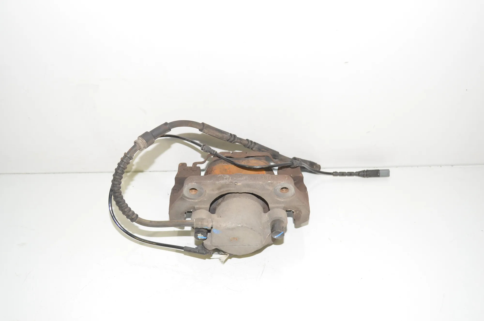 Front Left Brake Caliper – OEM 6776783 · BMW X6 (F16, F86) xDrive 30 d 2016 – 4