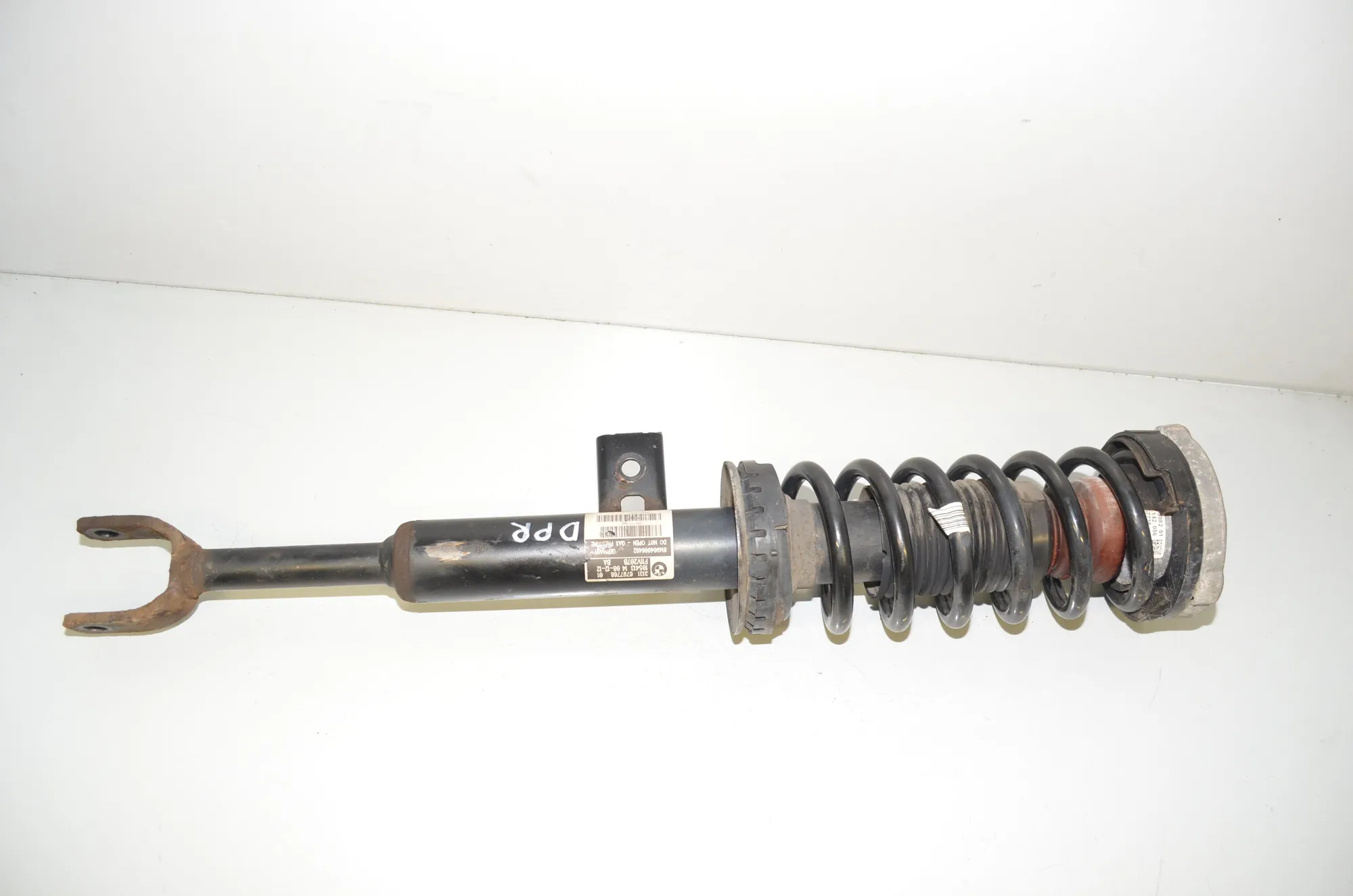 Front Right Shock Absorber – OEM 6797768 · BMW 5 Touring (F11) 530 d 2013