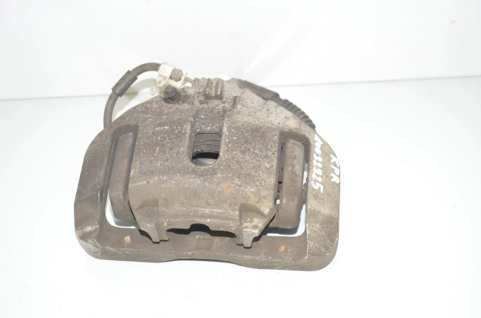 Front Left Brake Caliper – OEM 6792689 · BMW 5 Touring (F11) 530 d 2012