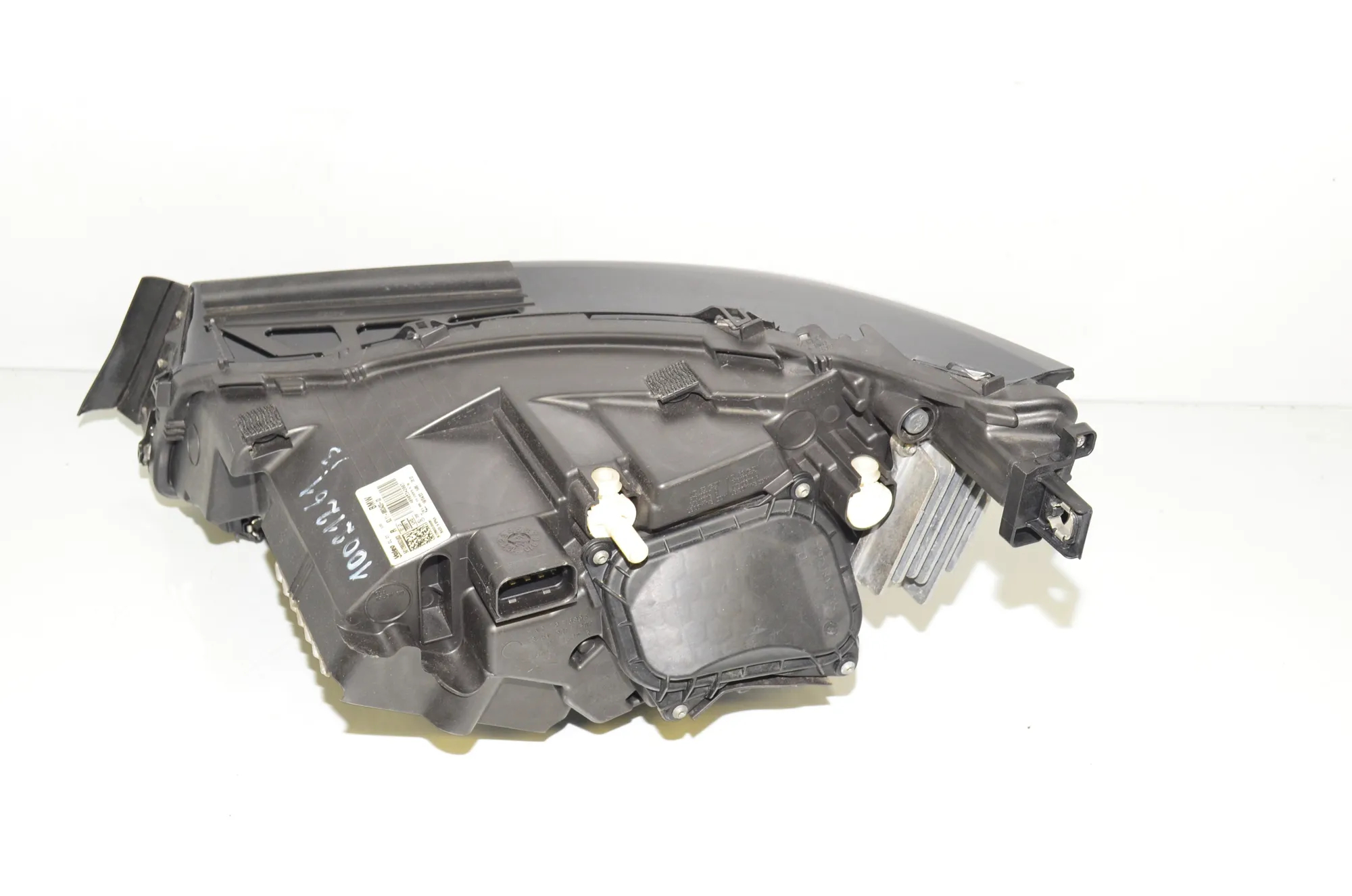 Front Right Headlight – OEM 9853420 · BMW i3 (I01) s Electric 2022 – 6