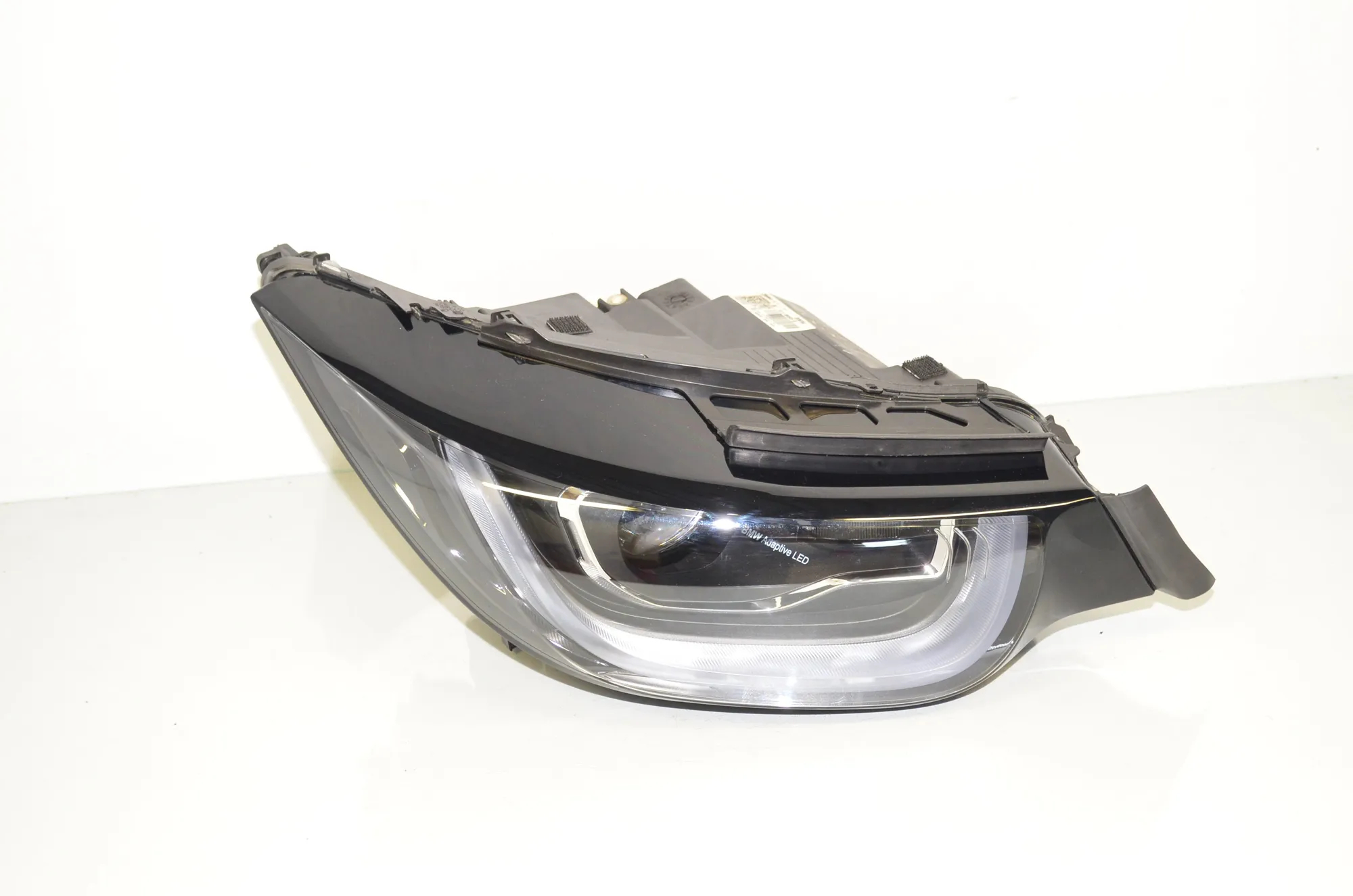 Front Right Headlight – OEM 9853420 · BMW i3 (I01) s Electric 2022 – 2