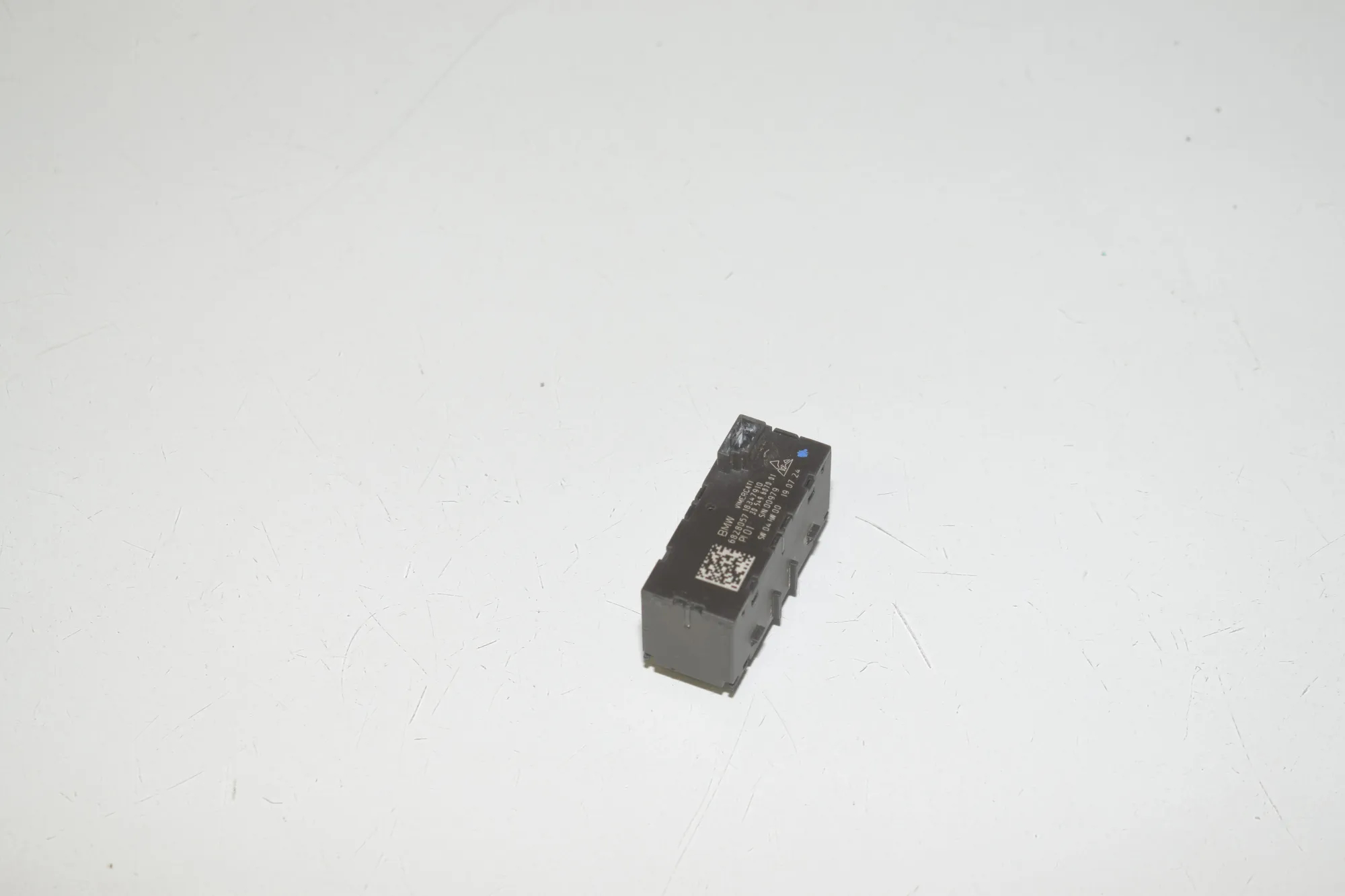 Seat Heating Switch – OEM 6828057 · BMW X5 (G05) (2018 - -) xDrive M 50 d 2019 – 3