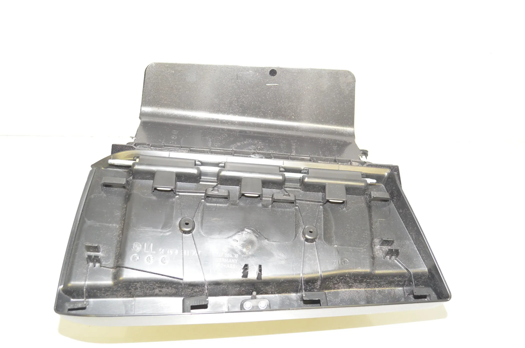 Glove Compartment – OEM 9283011 · BMW i3 (I01) s Electric 2022 – 4