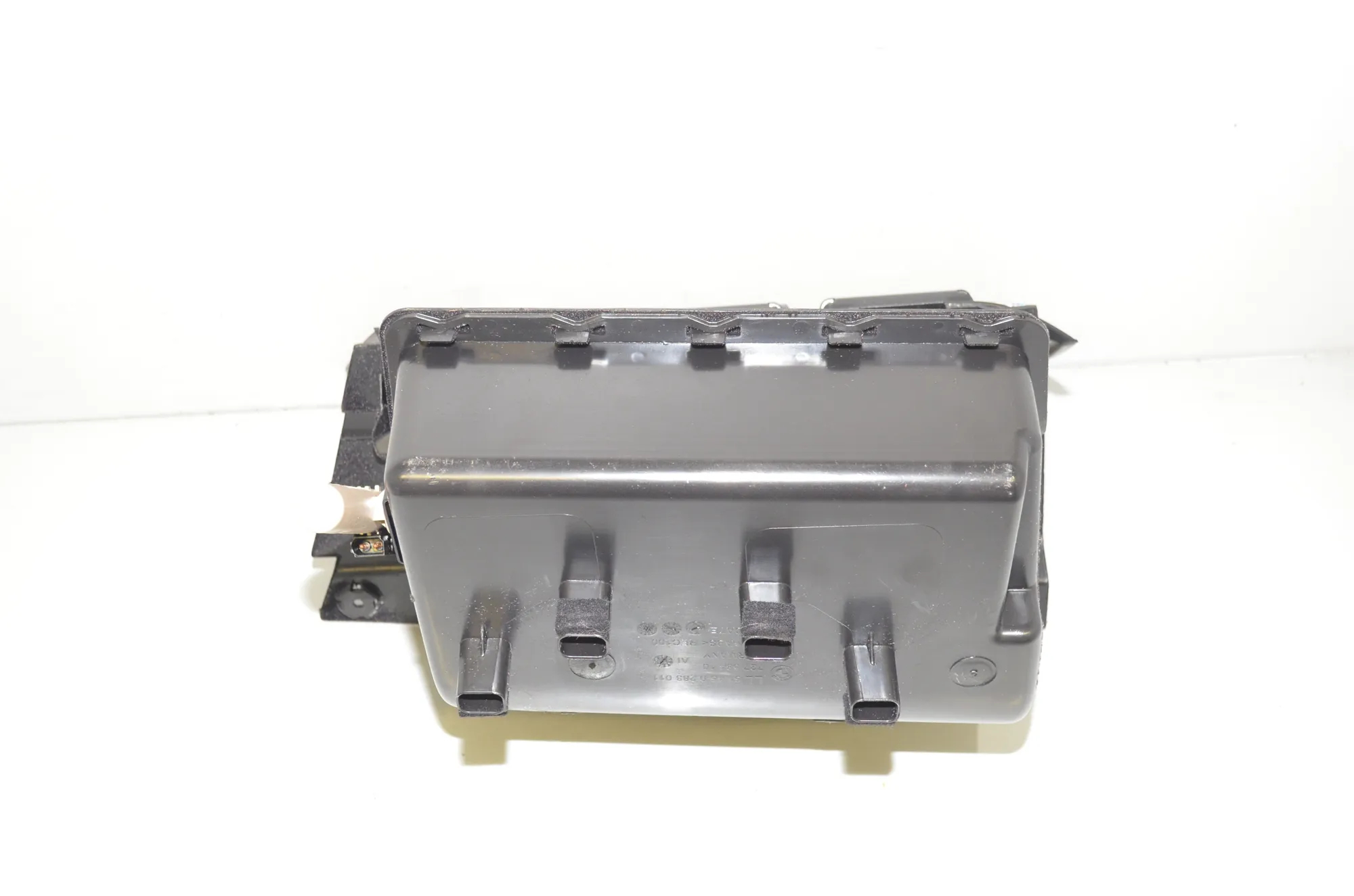 Glove Compartment – OEM 9283011 · BMW i3 (I01) s Electric 2022 – 3