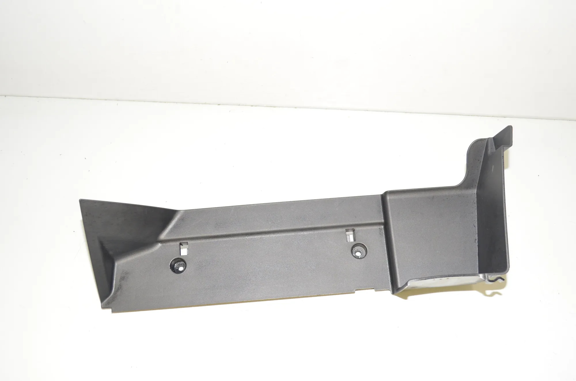 Dashboard Lower Trim – OEM 9283032 · BMW i3 (I01) s Electric 2022