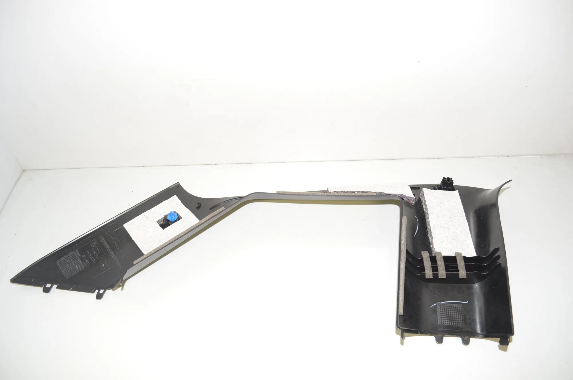 Right Side Pillar Trim – OEM 7275670 · BMW i3 (I01) s Electric 2022 – 3