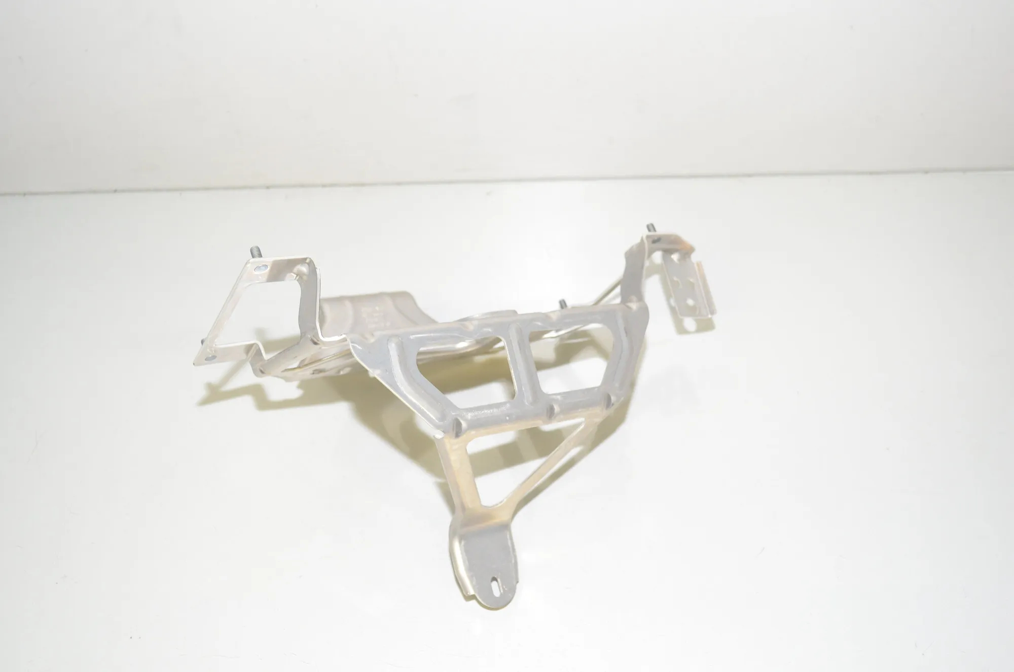Bracket – OEM 9251524 · BMW i3 (I01) s Electric 2022 – 4