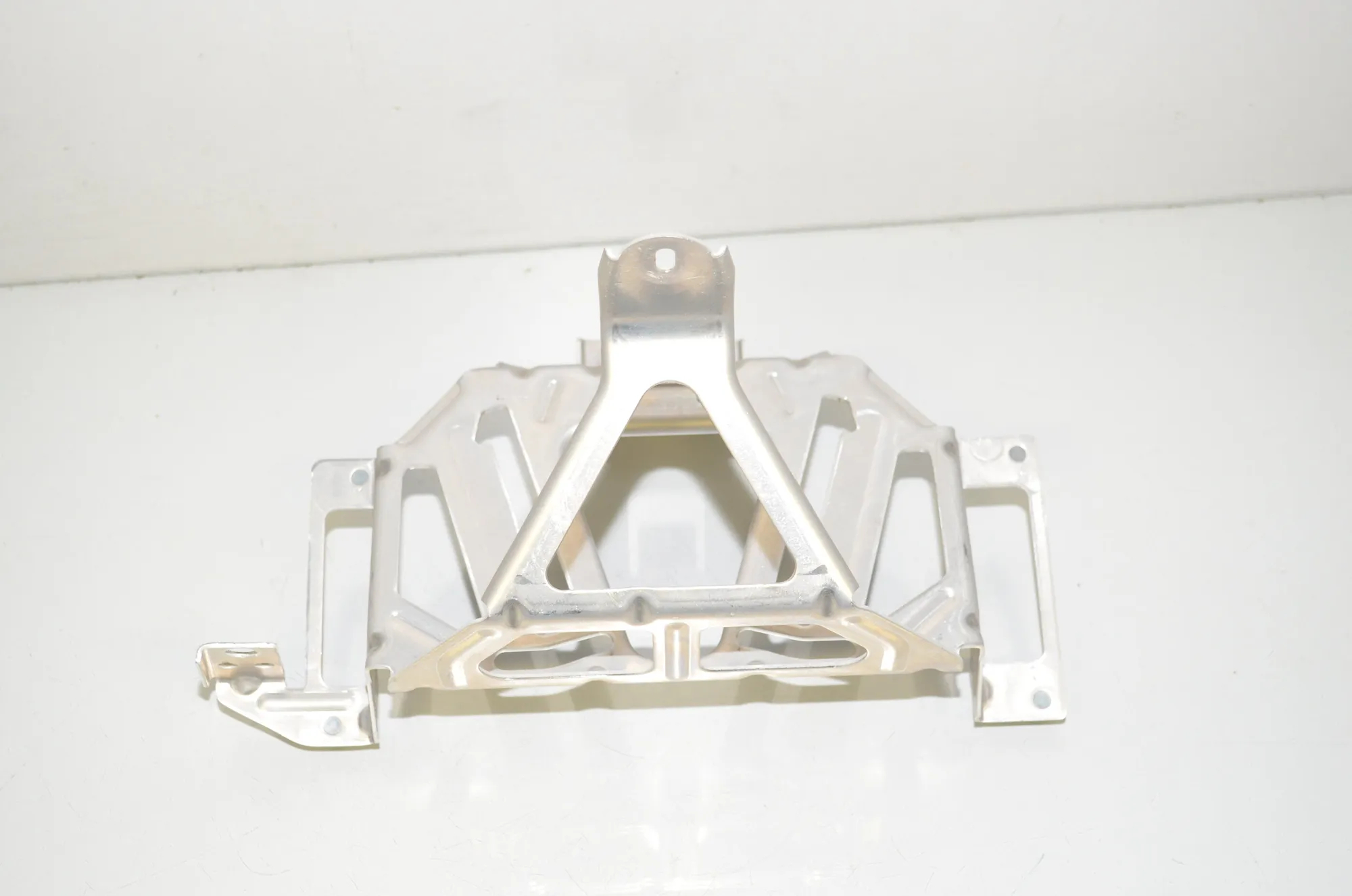 Bracket – OEM 9251524 · BMW i3 (I01) s Electric 2022 – 2