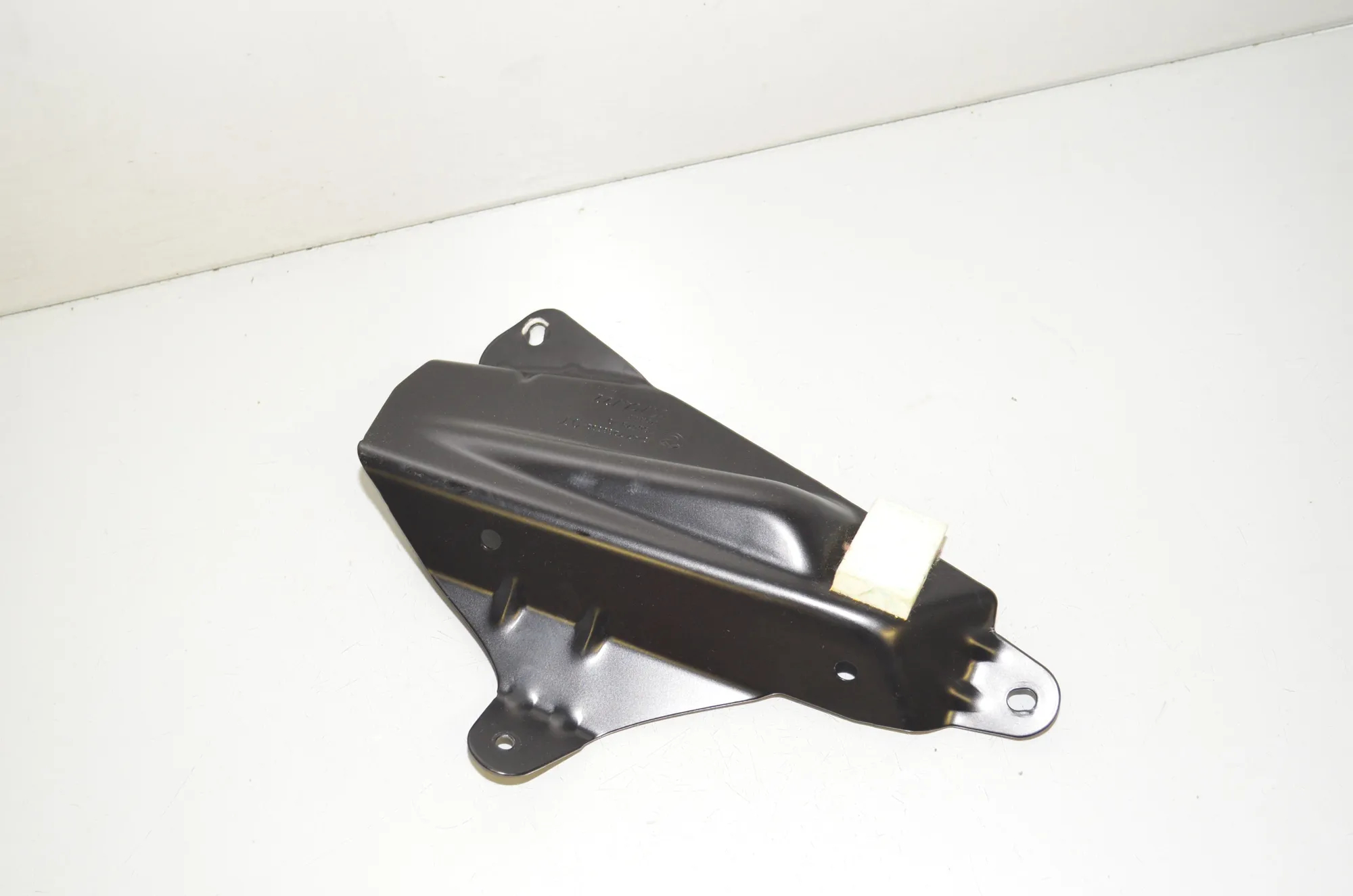 Bracket – OEM 7288502 · BMW i3 (I01) s Electric 2022 – 4