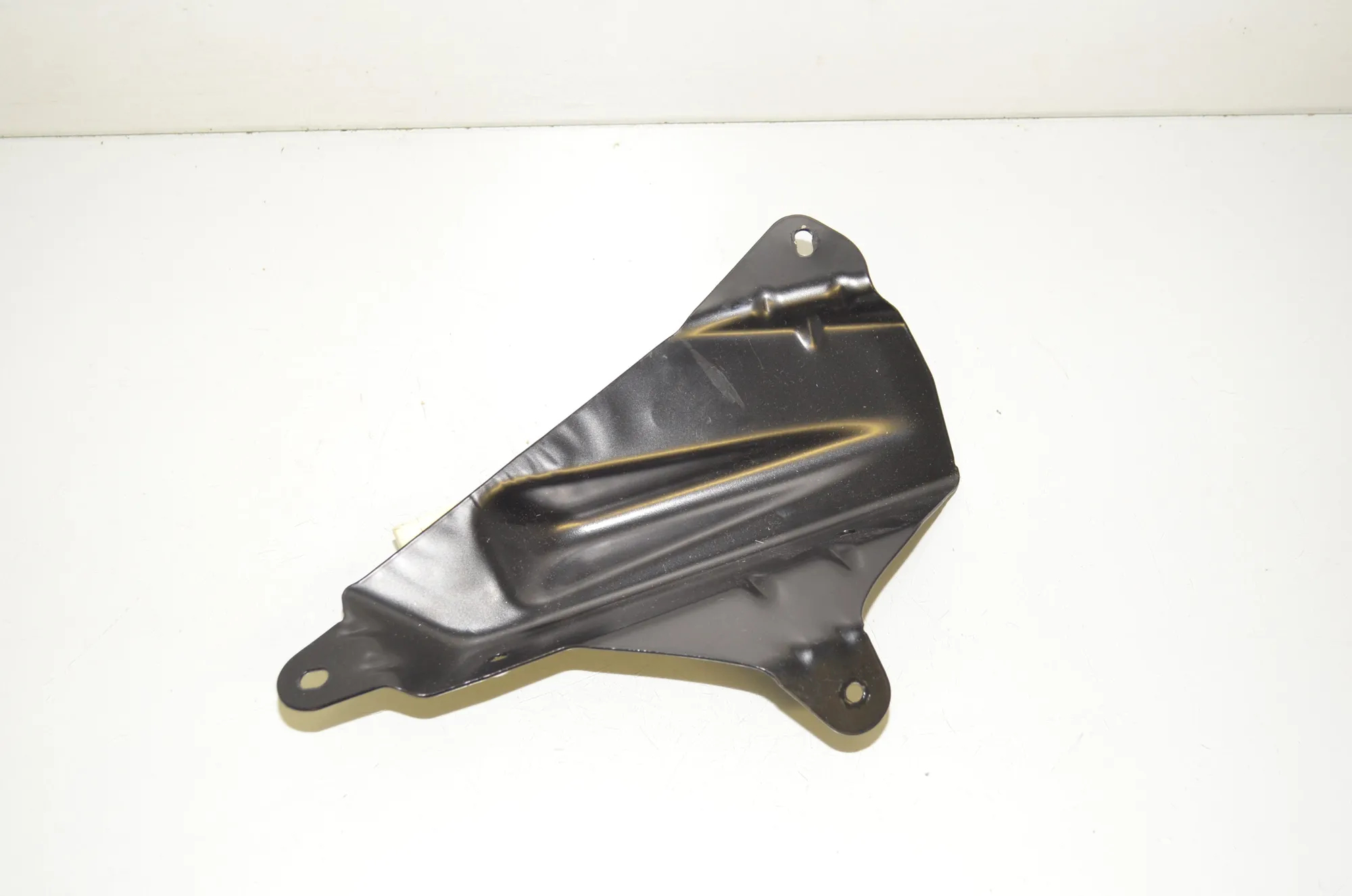 Bracket – OEM 7288502 · BMW i3 (I01) s Electric 2022 – 2