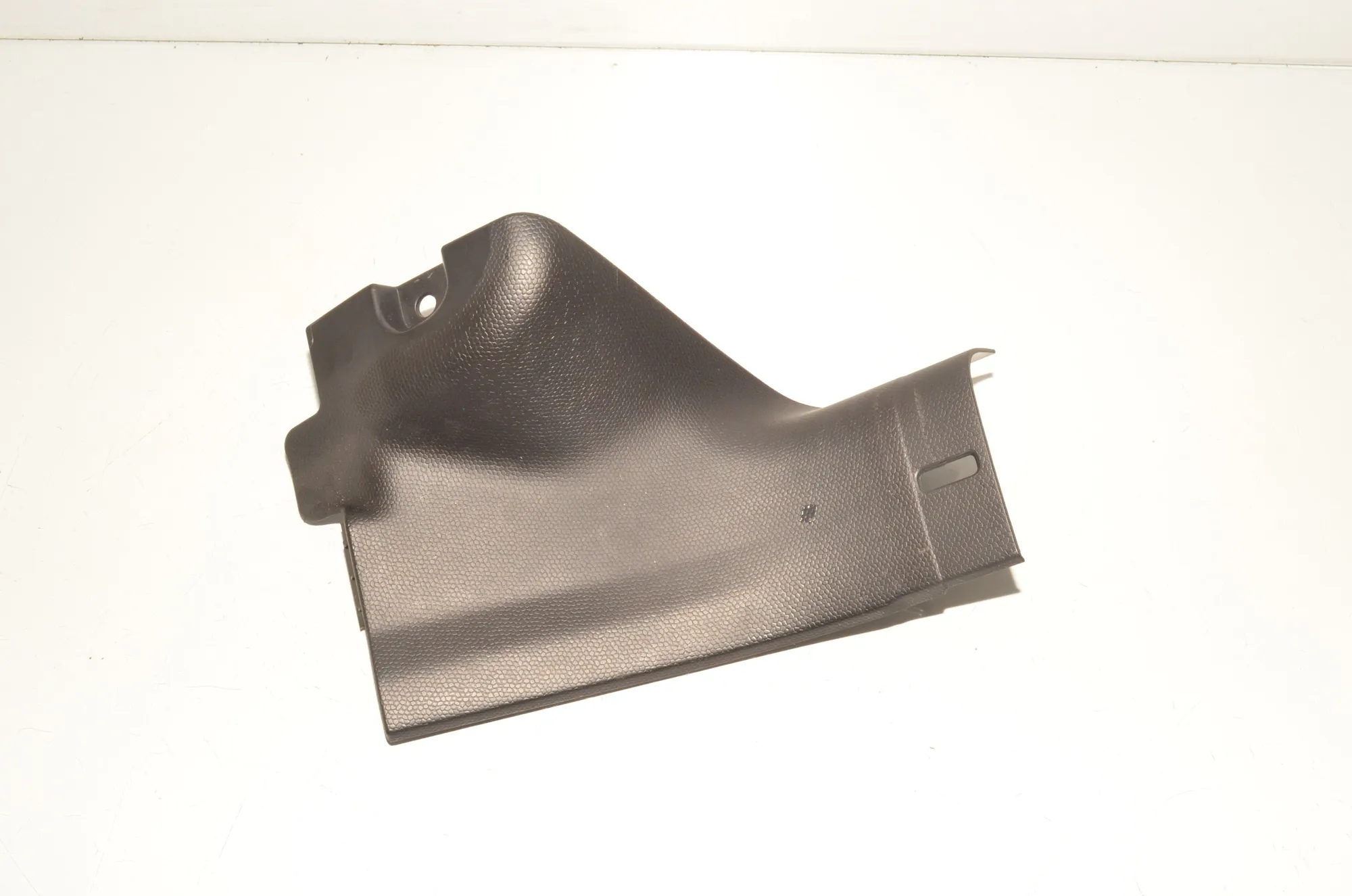 Rear Right Interior Step Trim – OEM 7272382 · BMW i3 (I01) s Electric 2022 – 5
