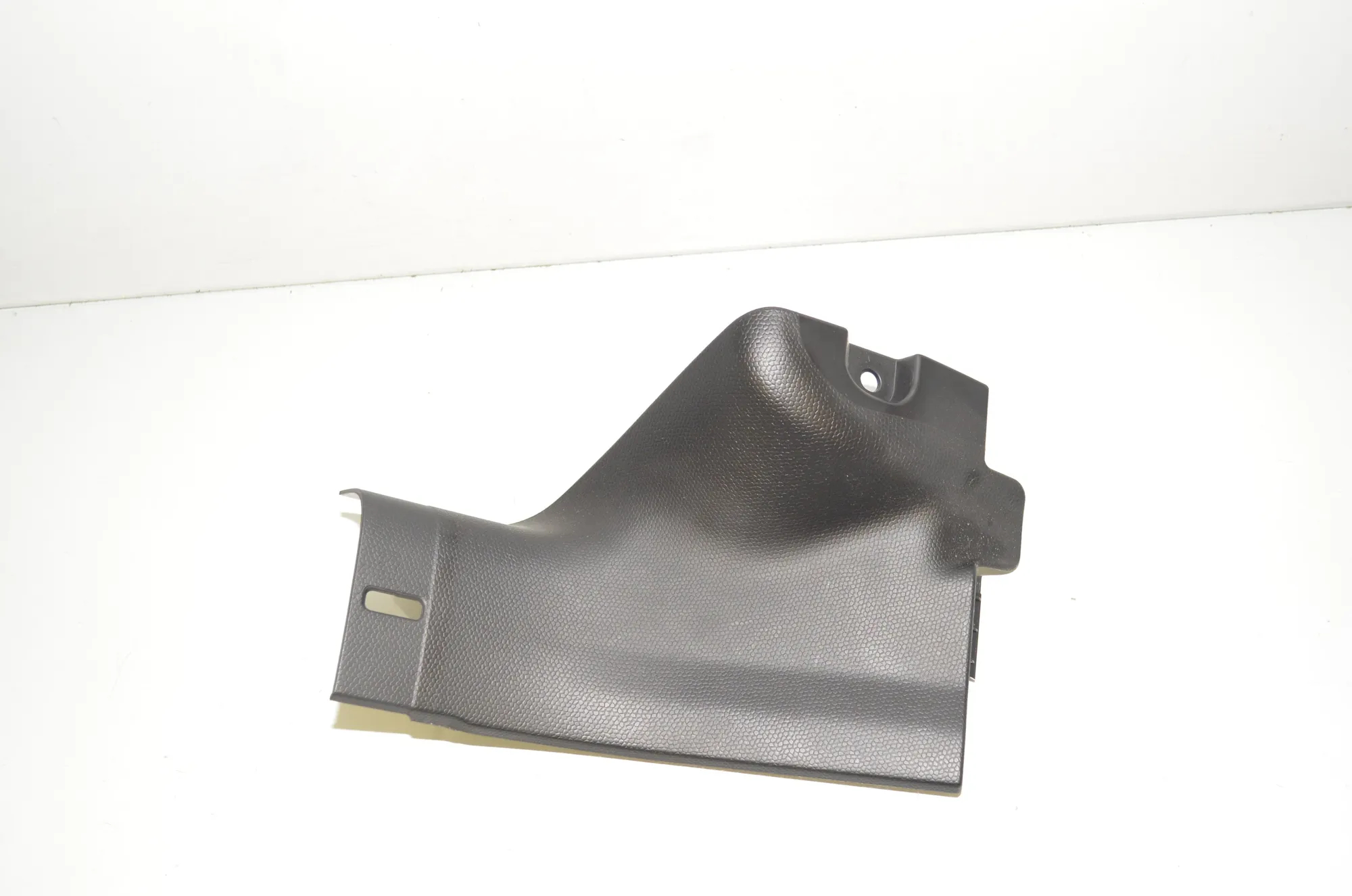 Rear Left Interior Step Trim – OEM 7272381 · BMW i3 (I01) s Electric 2022