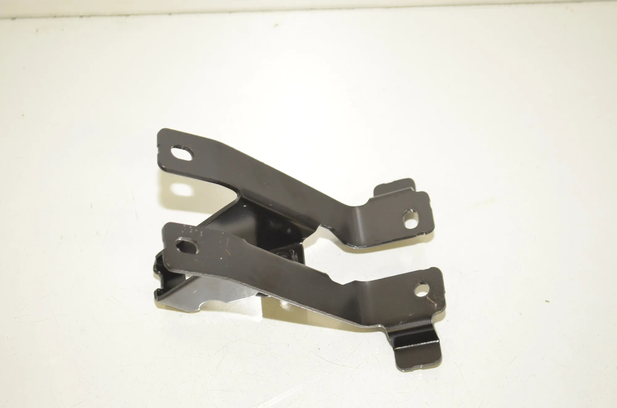 Bracket – OEM 7304335 · BMW i3 (I01) s Electric 2022 – 4