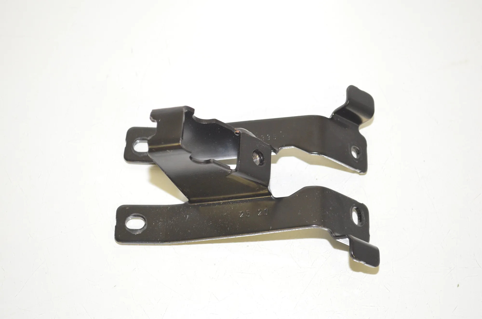 Bracket – OEM 7304335 · BMW i3 (I01) s Electric 2022 – 2