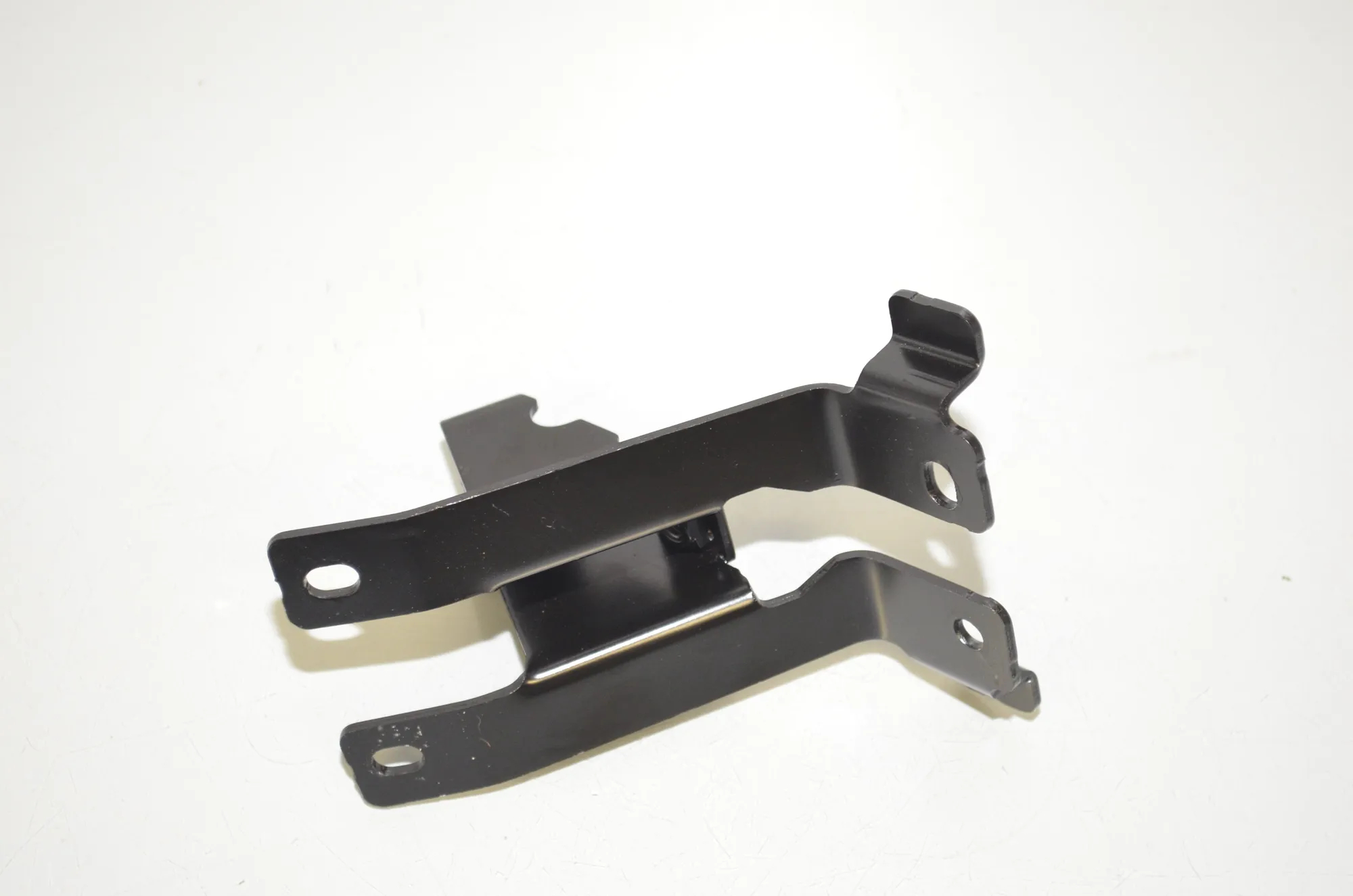 Bracket – OEM 7304335 · BMW i3 (I01) s Electric 2022 – 3