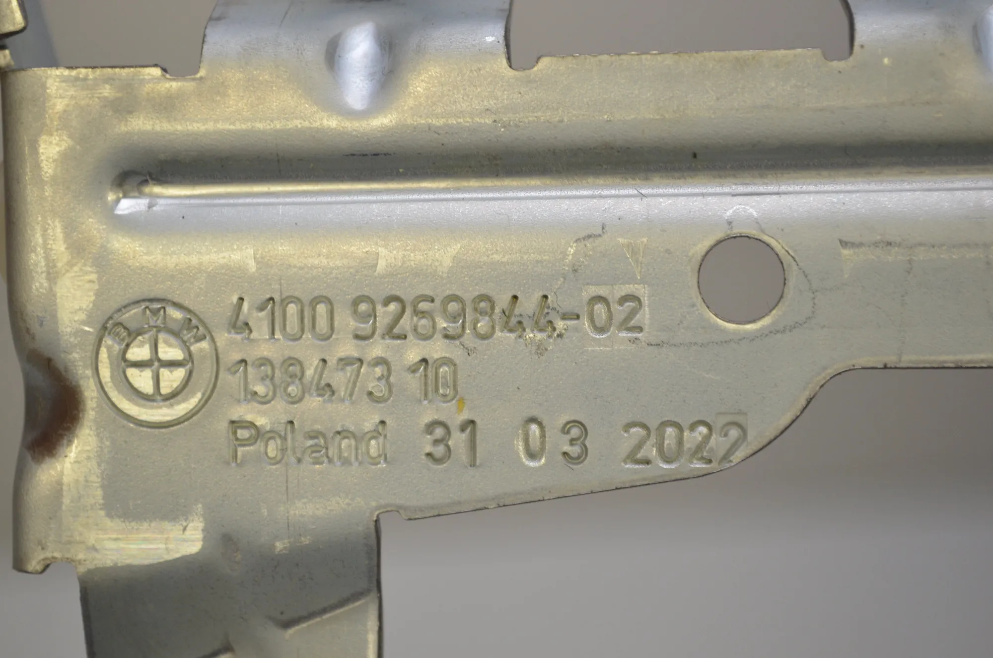 Bracket – OEM 9269844 · BMW i3 (I01) s Electric 2022 – 5
