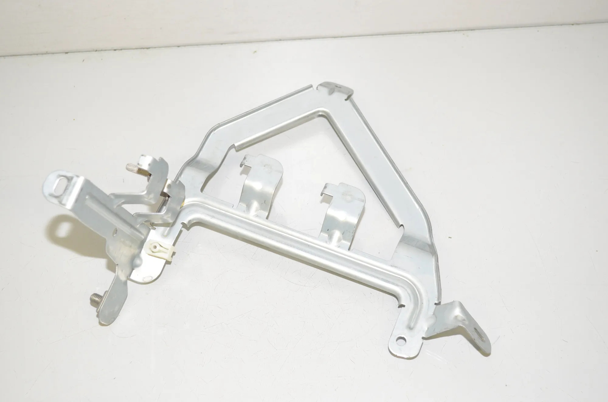 Bracket – OEM 9269844 · BMW i3 (I01) s Electric 2022